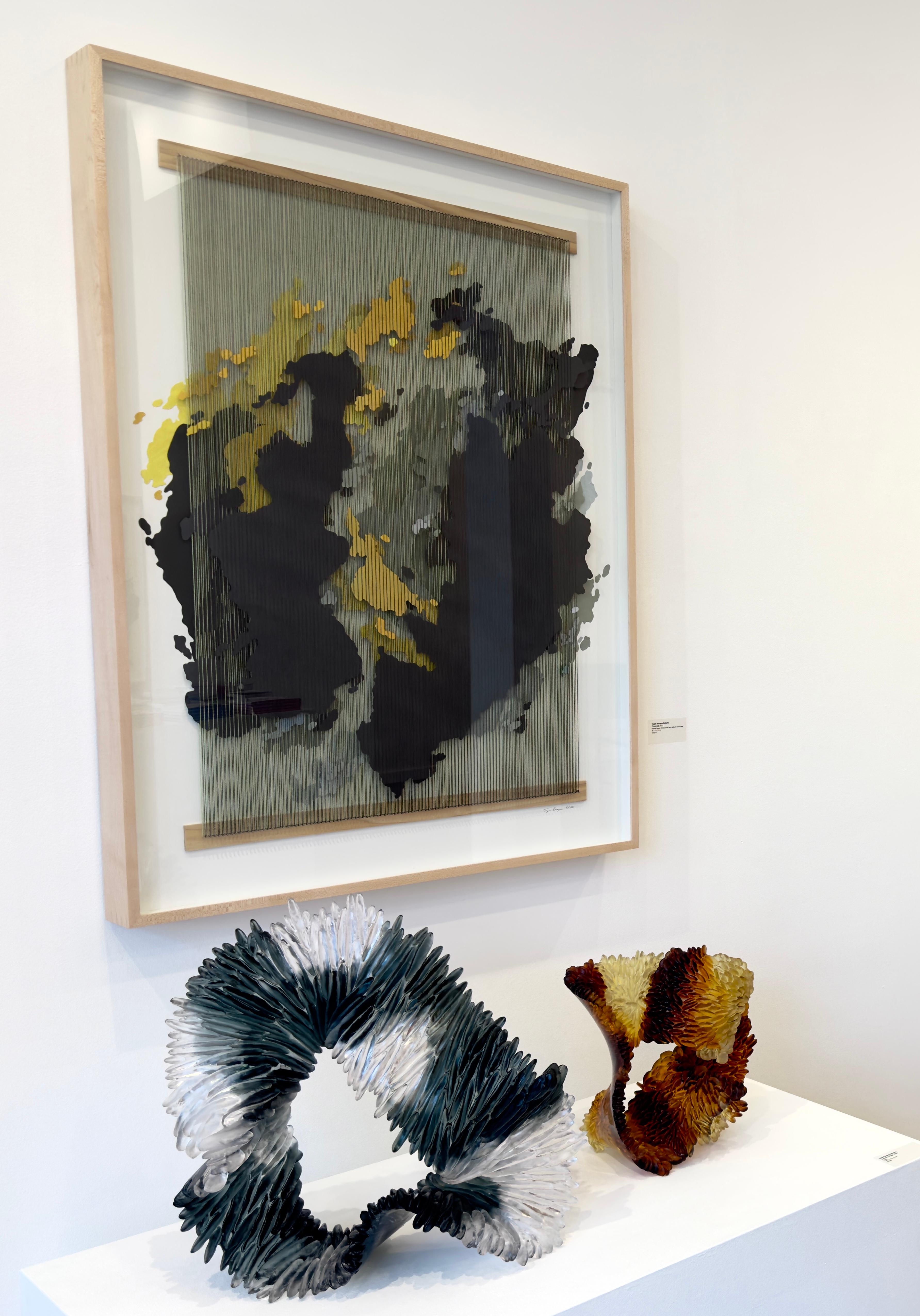 Papier, Acryl und Faden Kunstwerk, Abstrakt mit Grün, Gelb und Schwarz, 2023 im Angebot 10