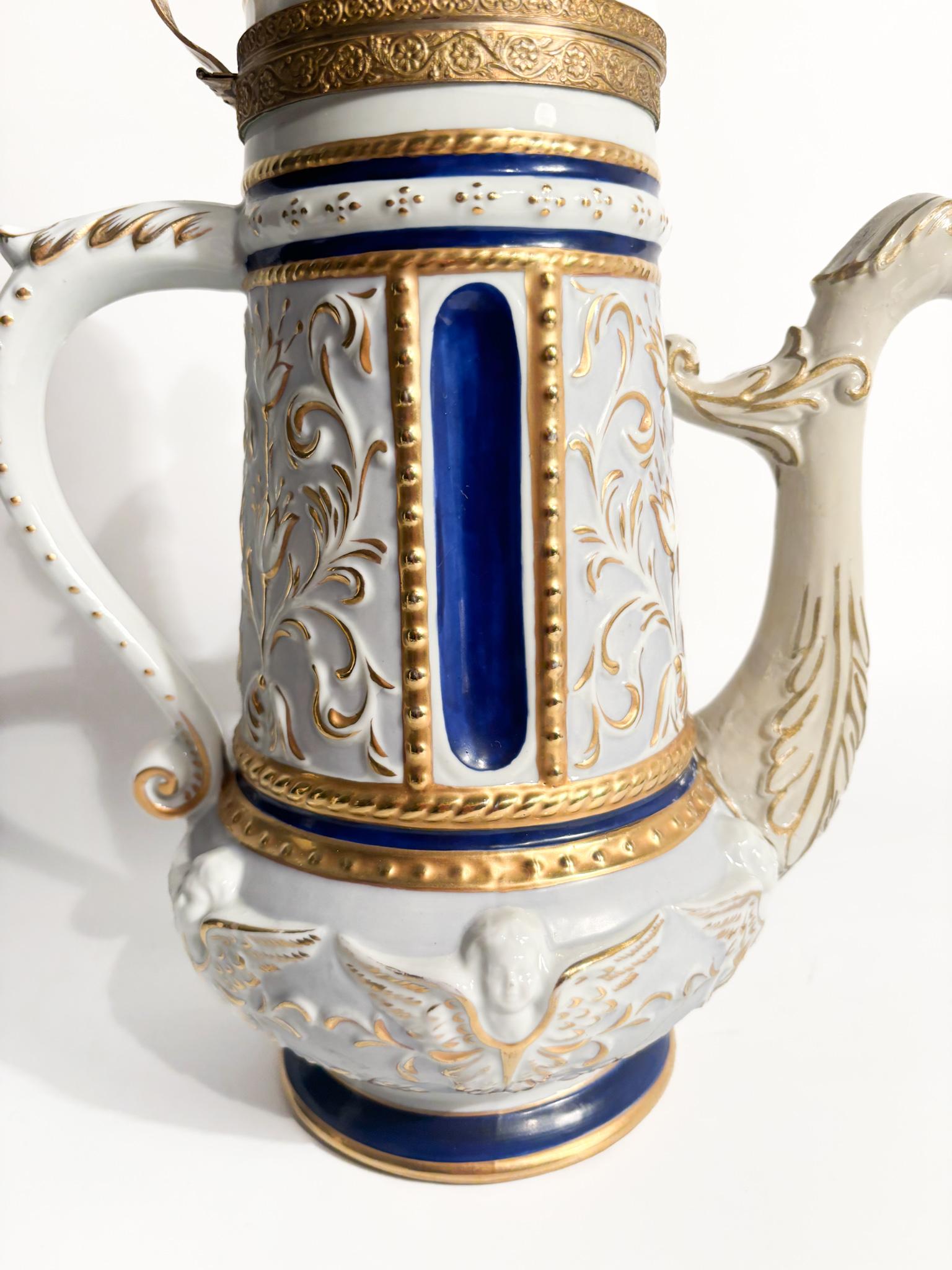 Théière en porcelaine de Capodimonte, bronze et or Fin des années 1800 Bon état - En vente à Milano, MI