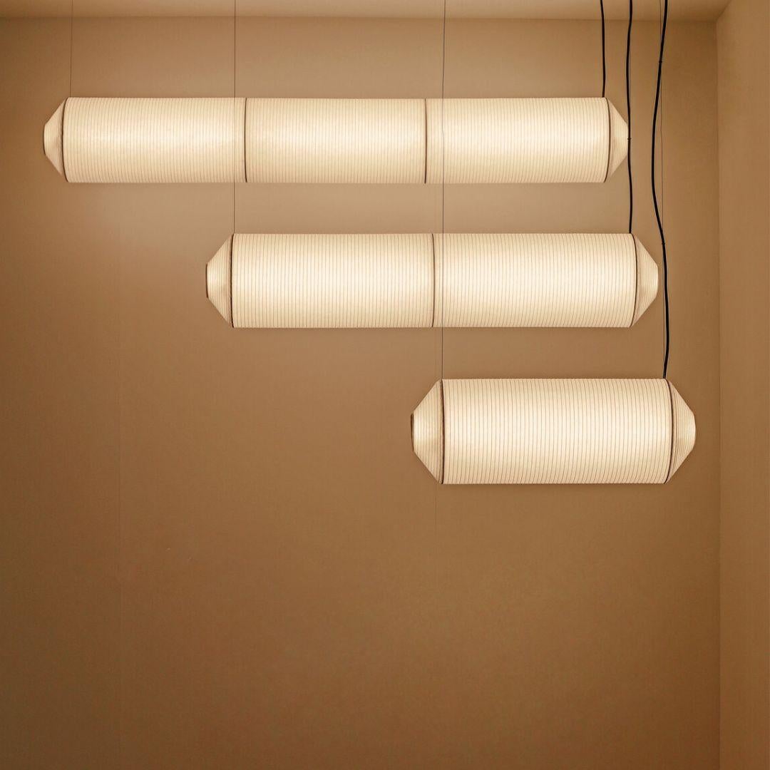 XXIe siècle et contemporain Lampe à suspension horizontale Tekio P4 en papier Washi japonais pour Santa & Cole en vente