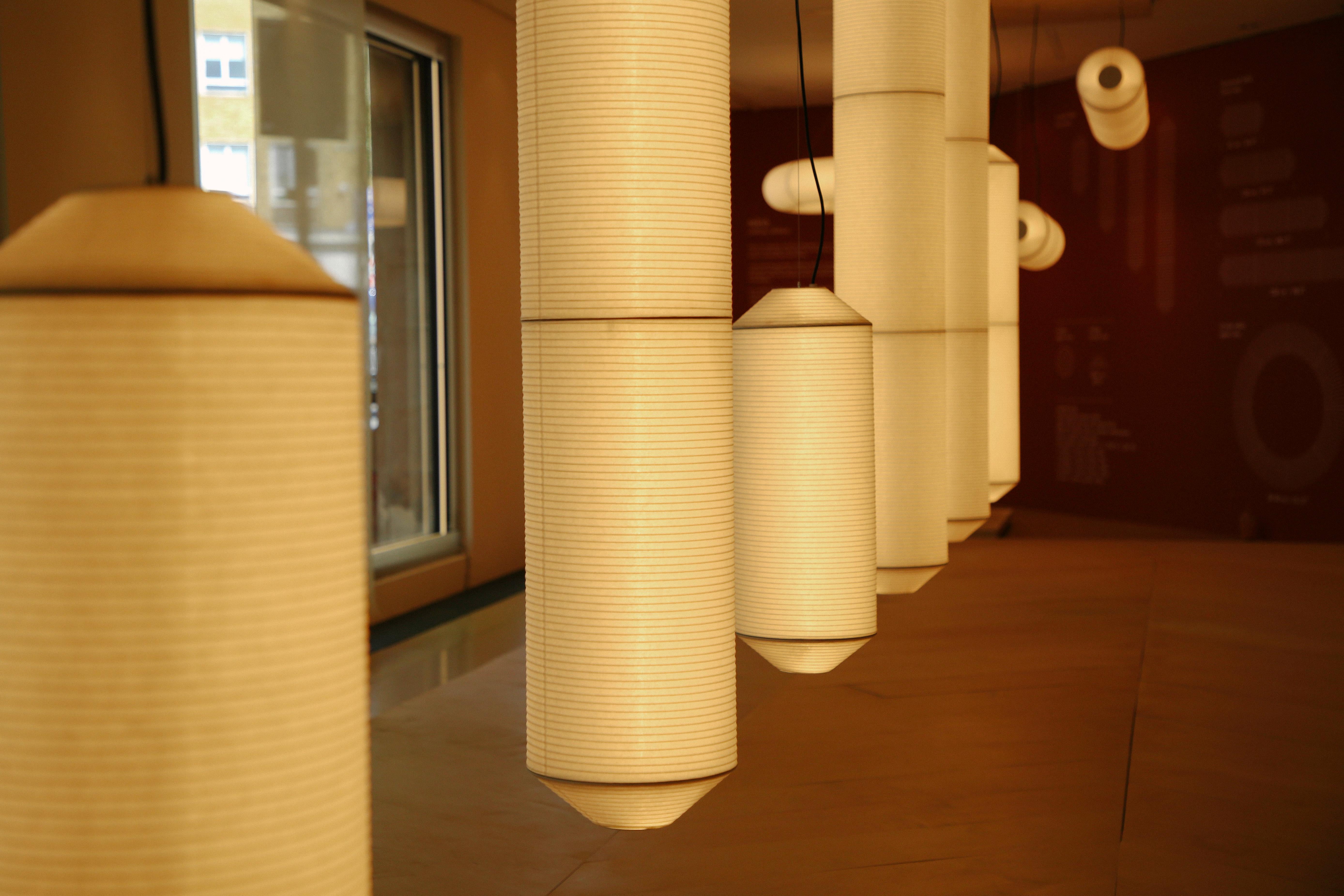 XXIe siècle et contemporain Tekiò Vertical P2 Lampe pendante par Anthony Dickens en vente