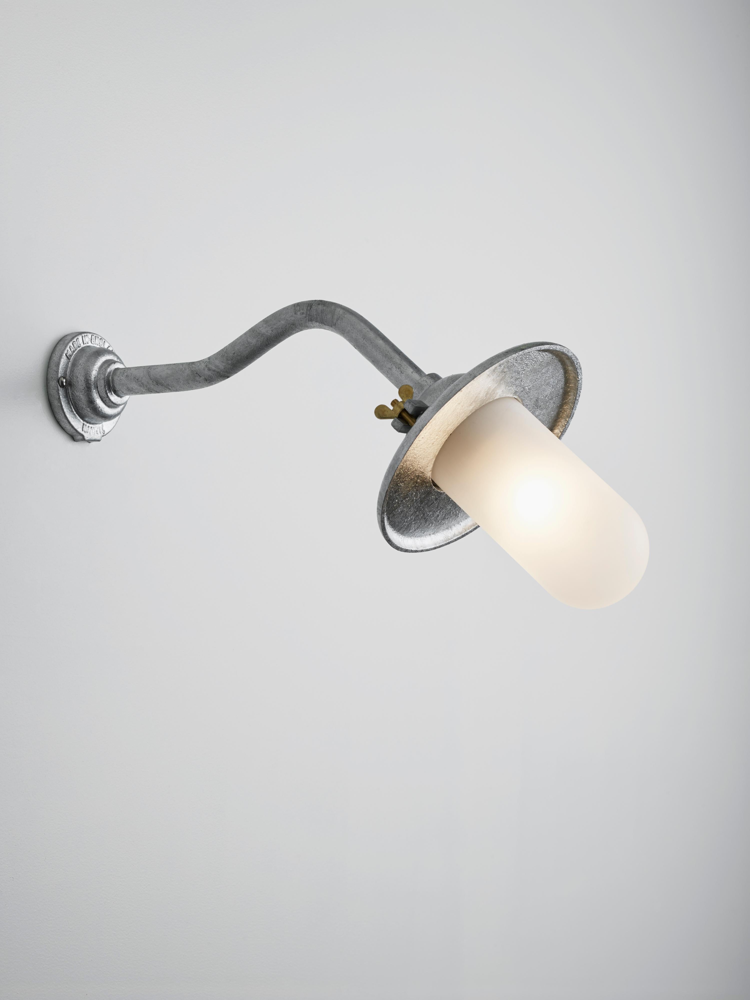 Belga Lampada da parete Tekna Butterfly 45° con finitura in rame e vetro trasparente in vendita