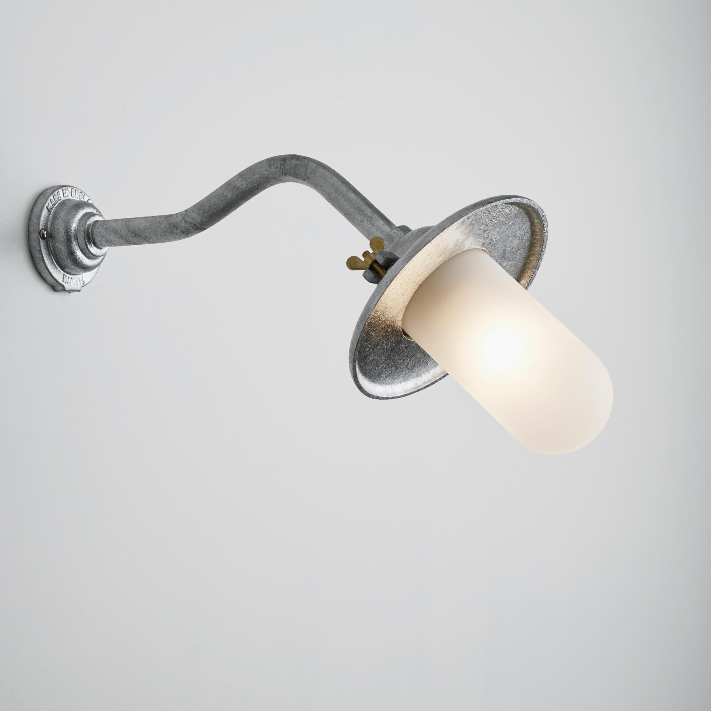 Satinato Lampada da parete Tekna Butterfly 45° con finitura in rame e vetro trasparente in vendita