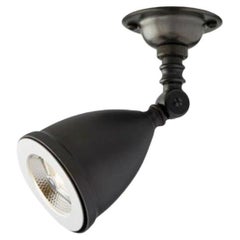 Lampada a LED con paralume di Tekna Lilley con finitura in bronzo scuro