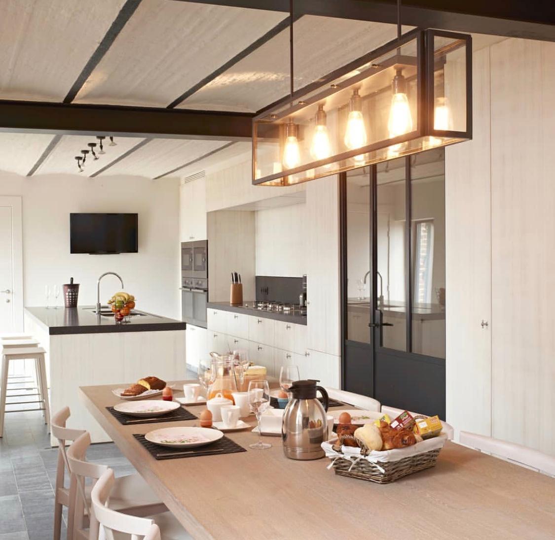 Moderno Lampadario Tekna Portreath-C con finitura in bronzo scuro e vetro trasparente in vendita