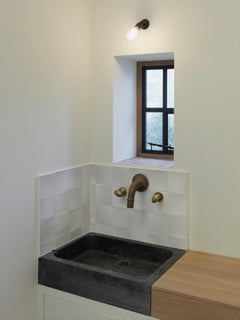 Tekna Thorn Pete-C Lampada da parete o soffitto con finitura in bronzo scuro