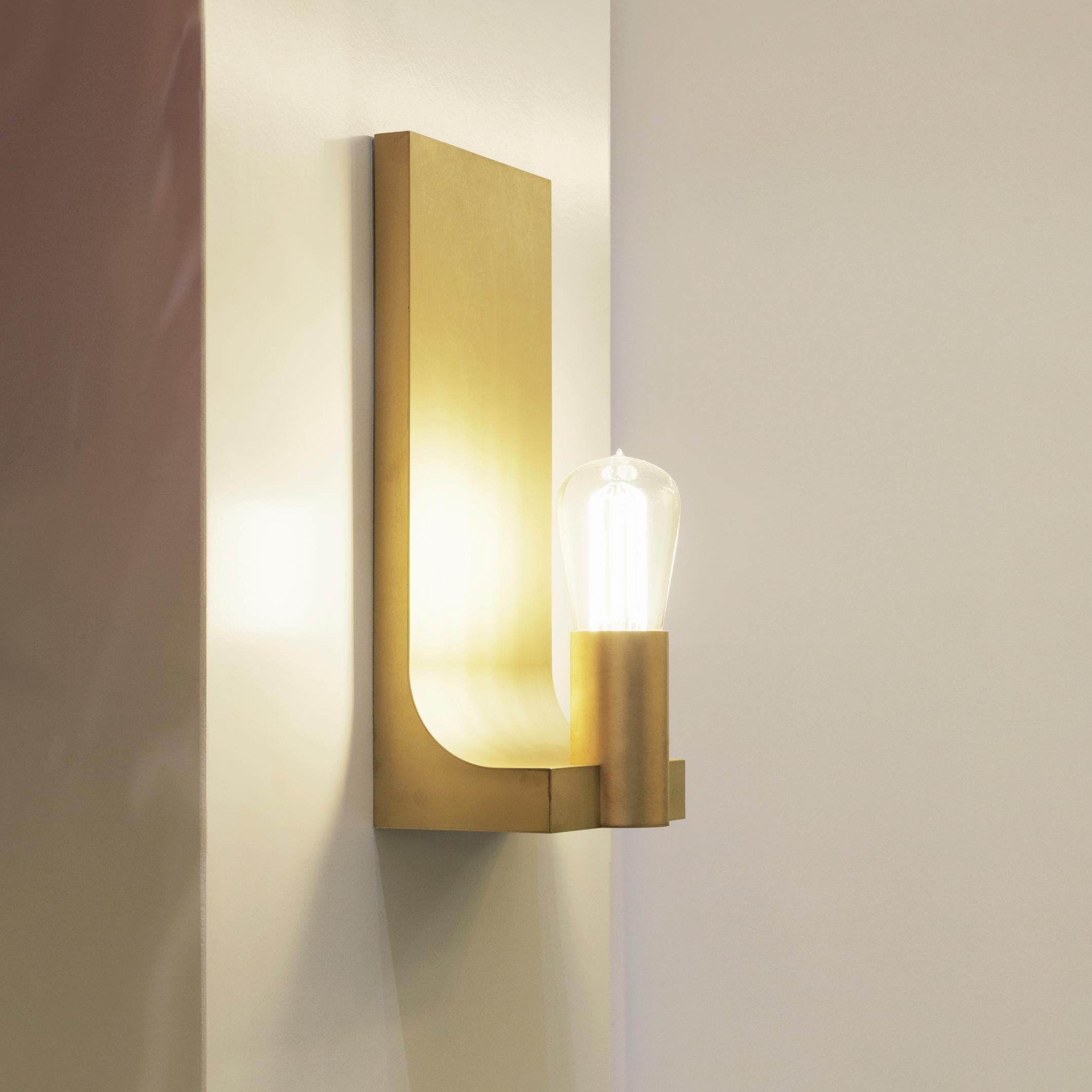 Contemporary Tekna Walcott Wall Light with Sateen Brass Finish For Sale