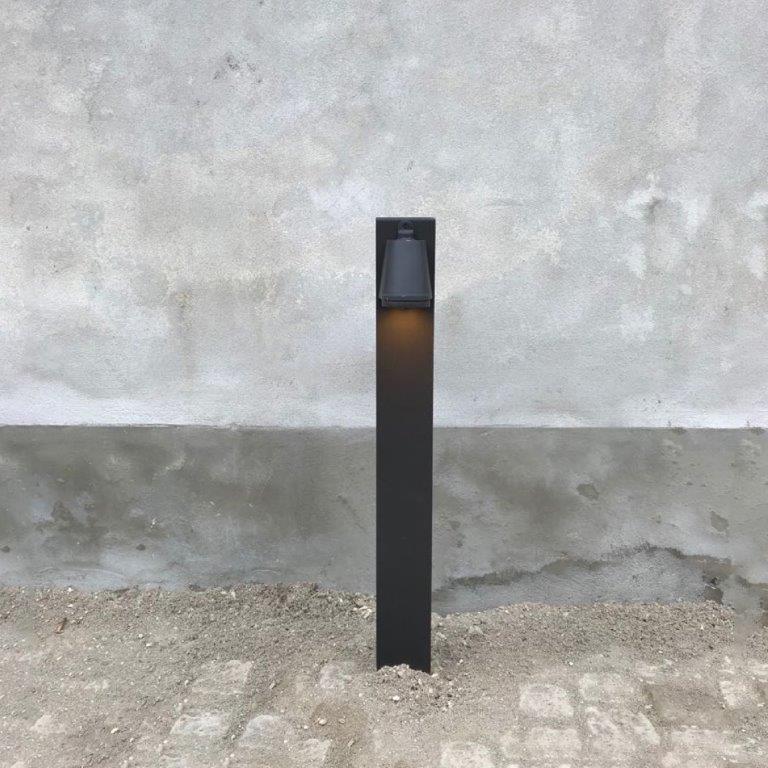 Tekna Wilford Pole Light en Bronce Oscuro Belga en venta
