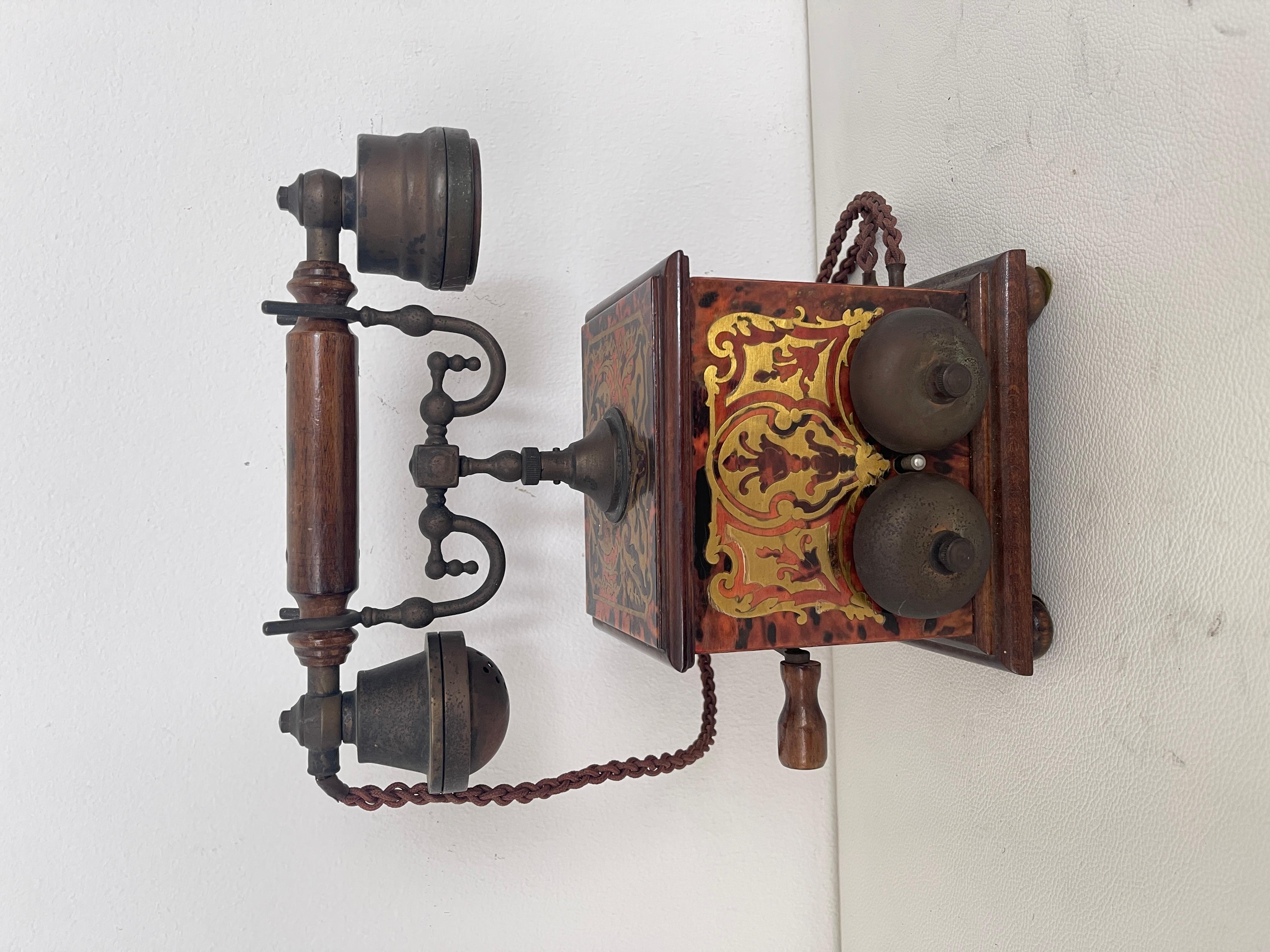 Metallo Telefono da Tavolo d'Epoca in Stile Boulle – Legno e Ottone in vendita