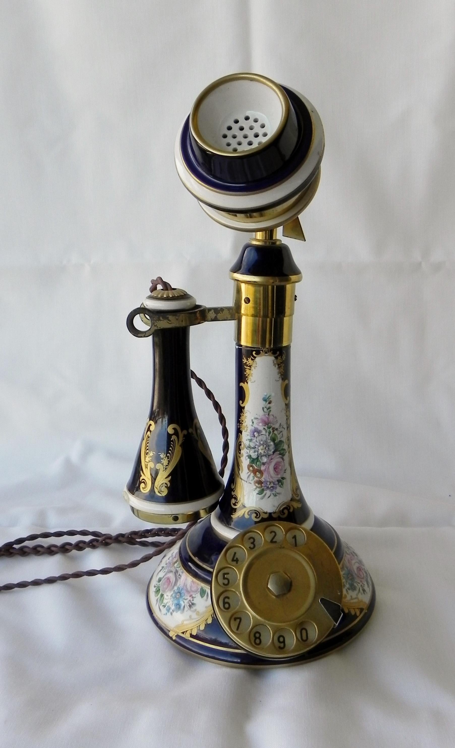 Telefono aus Keramik aus Limoges, 70.Jahre (Französisch) im Angebot