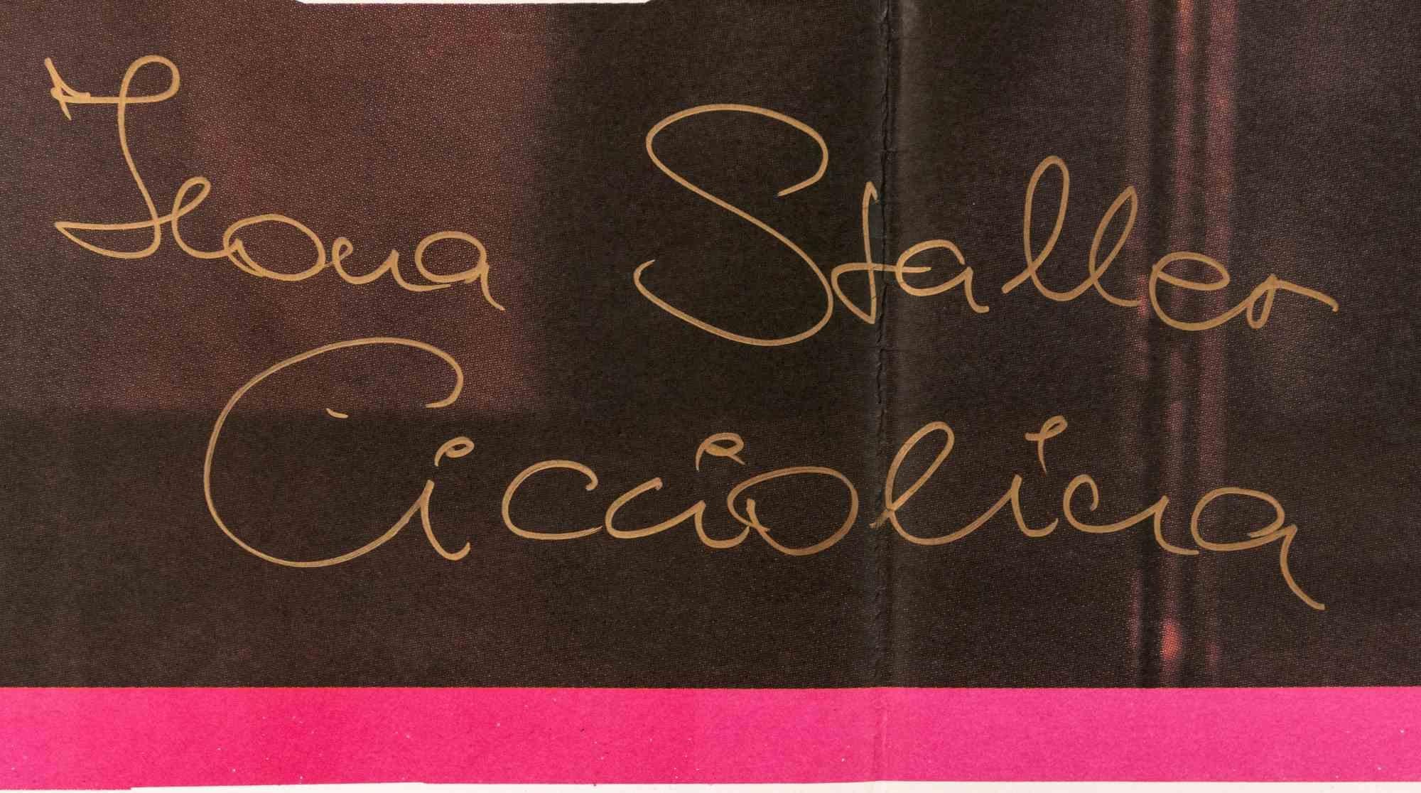 Vintage Poster, handsigniert.

Italienisch 2-Foglio (100 × 140 cm), Riccardo Schicchi Produktion.
In der Hauptrolle: Ilona Staller 