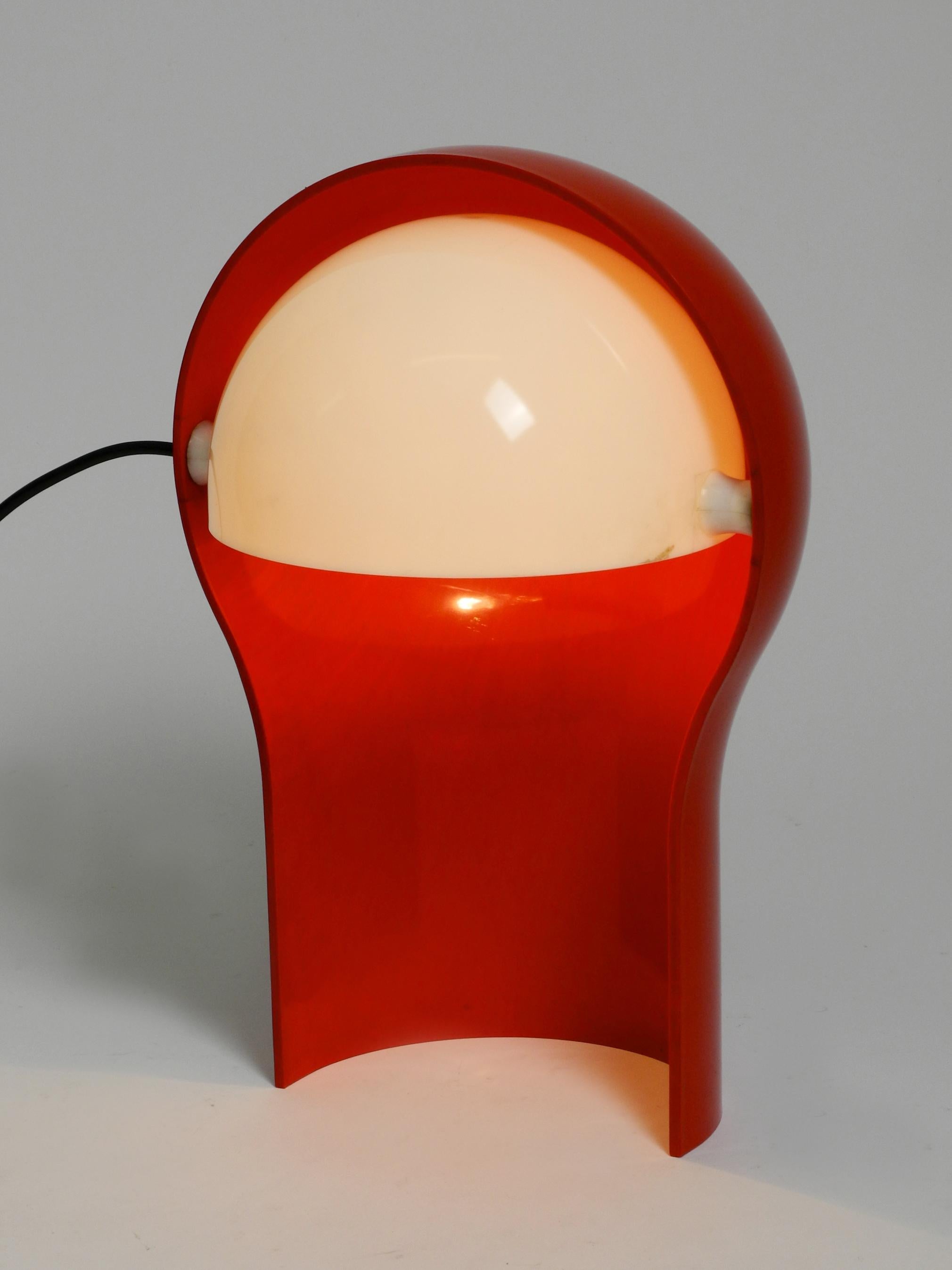 Telegono Table Lamp by Vico Magistretti for Artemide 1968 in Very Good Condition For Sale 7