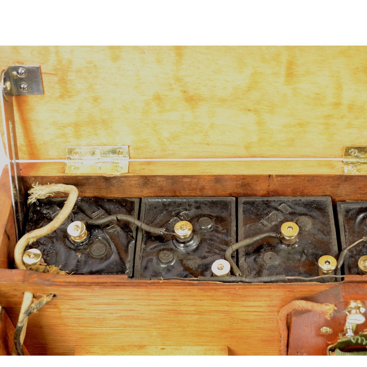 Telegraph power supply in its Oakwood Box of the Second Half of the 19th Century 4