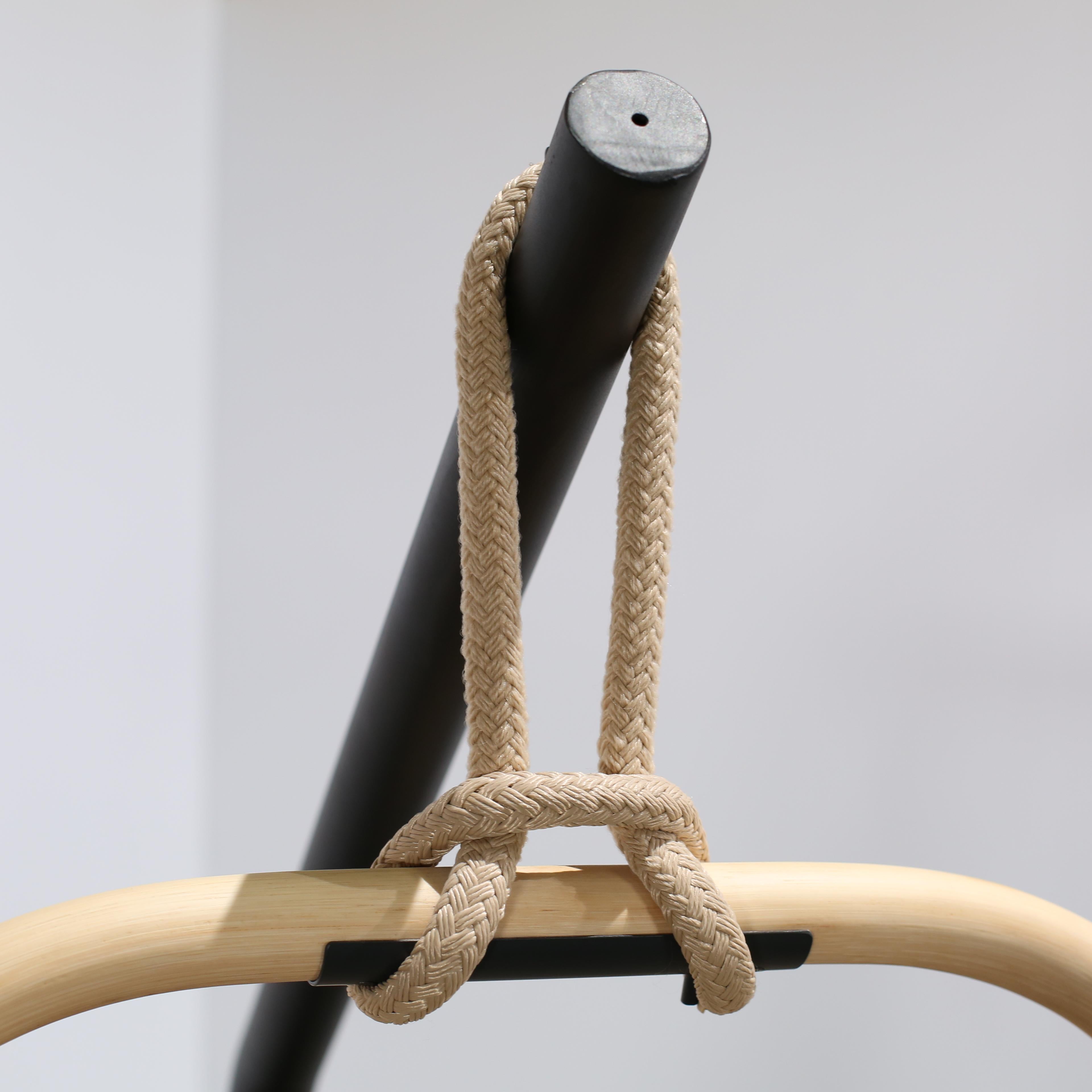 Telegraph Two-Cushion Nautica Swing Chair In Good Condition For Sale In Basildon, London
