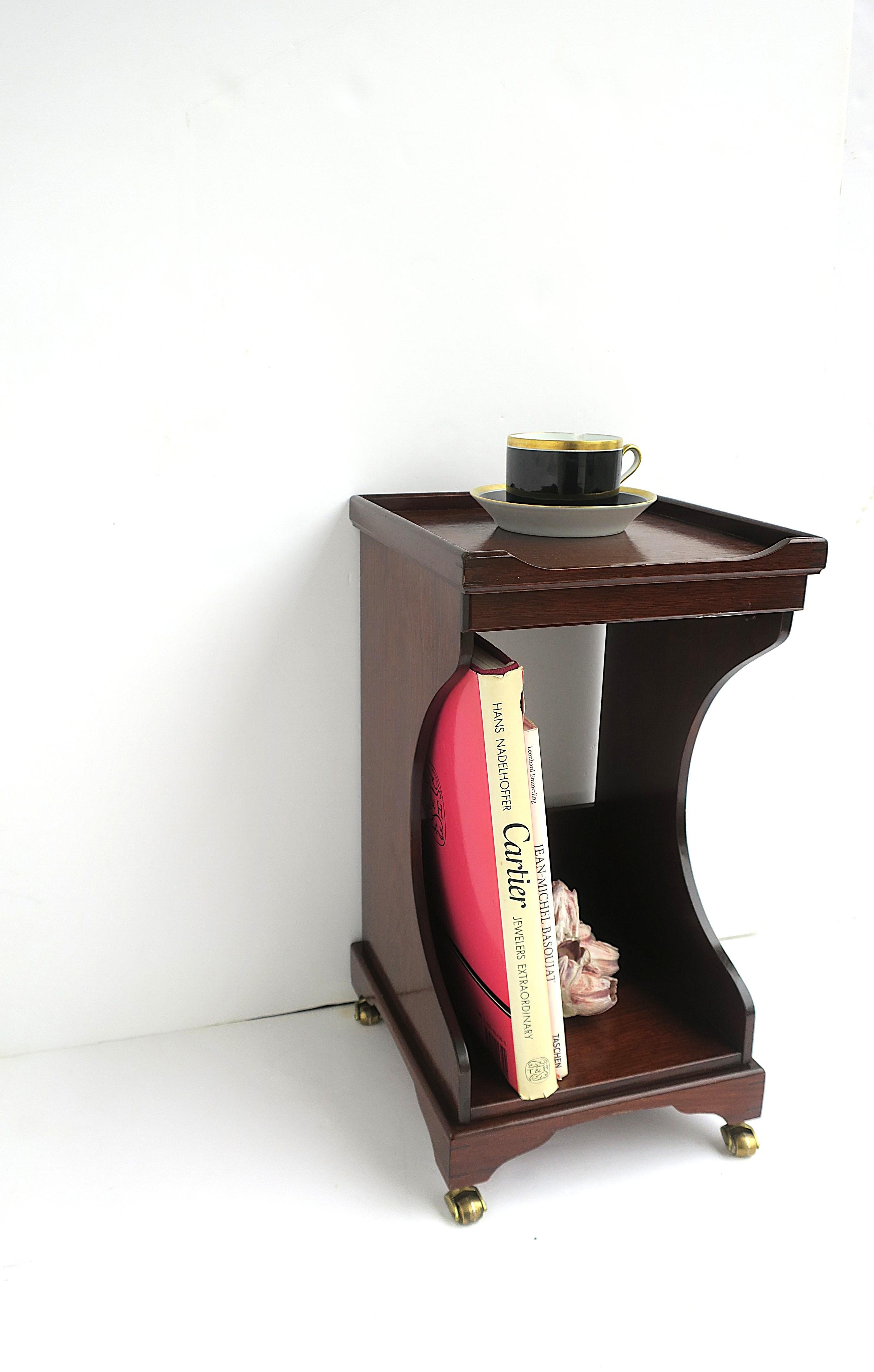Mesa Telefónica Caoba Madera Cuero Latón en venta