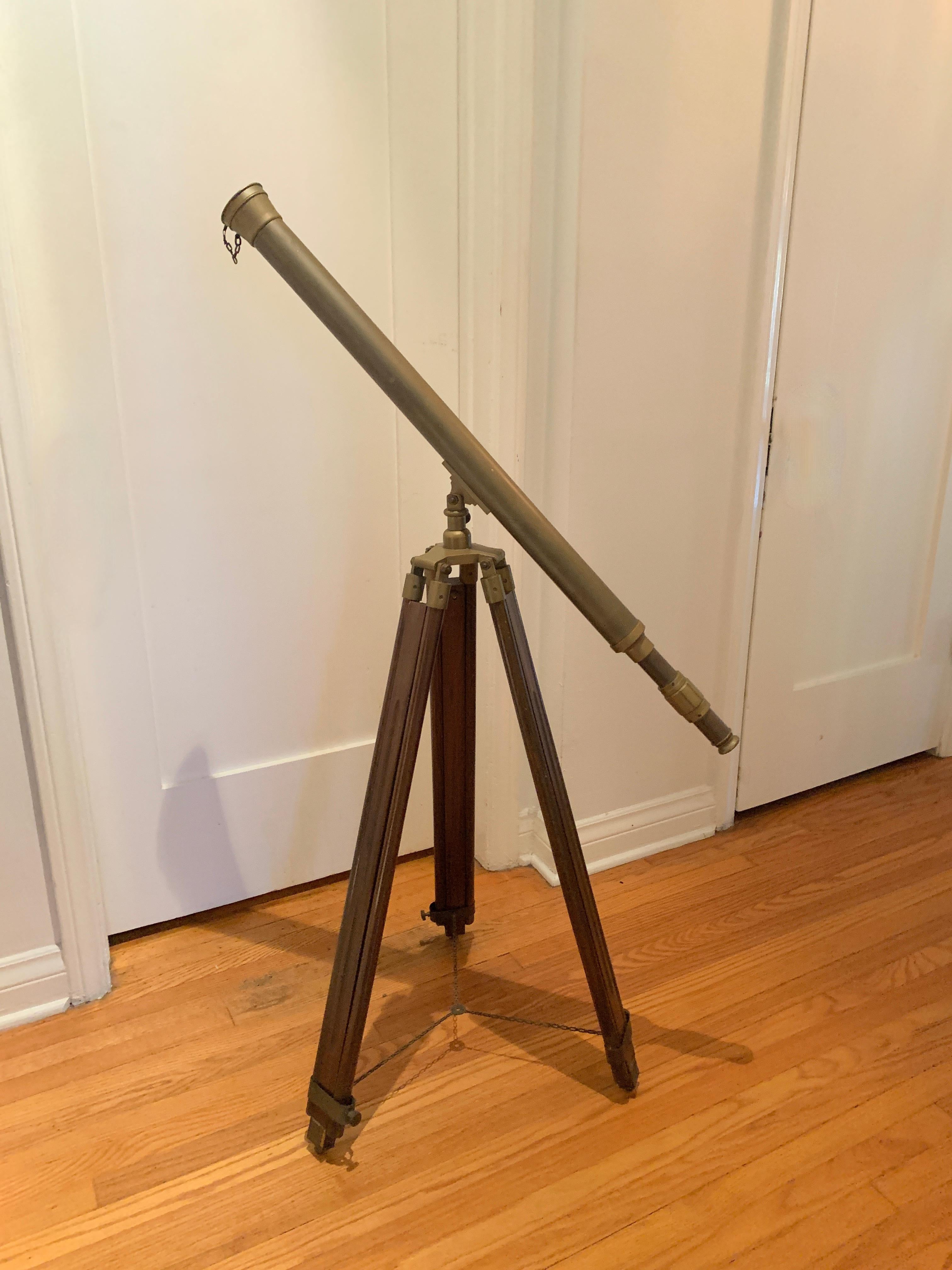 Telescope with Adjustable Wooden Legs and Patinated Brass Hardware For Sale 5