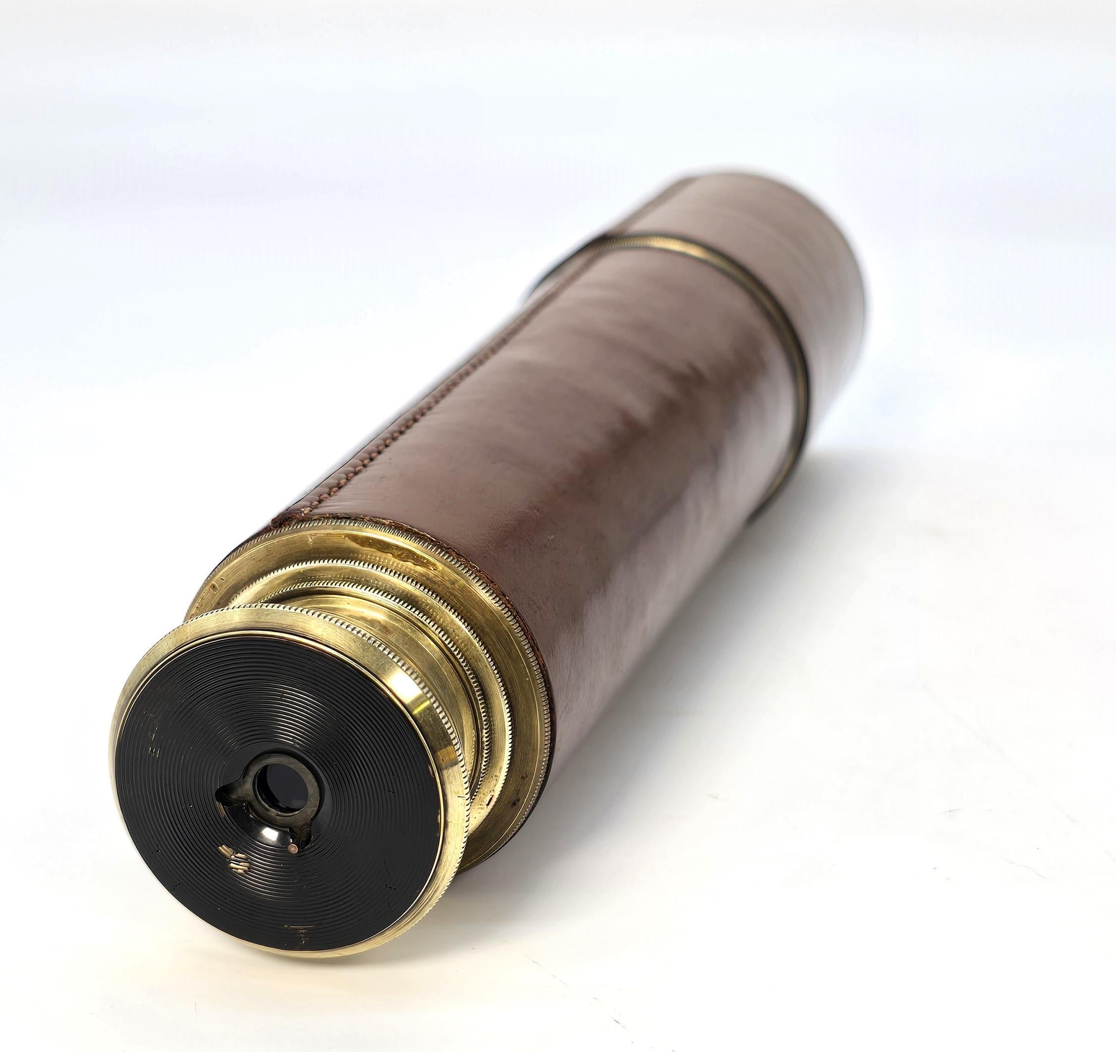 Télescope avec étui en cuir d'origine datant de la Seconde Guerre mondiale, anglais vers 1940 en vente 2