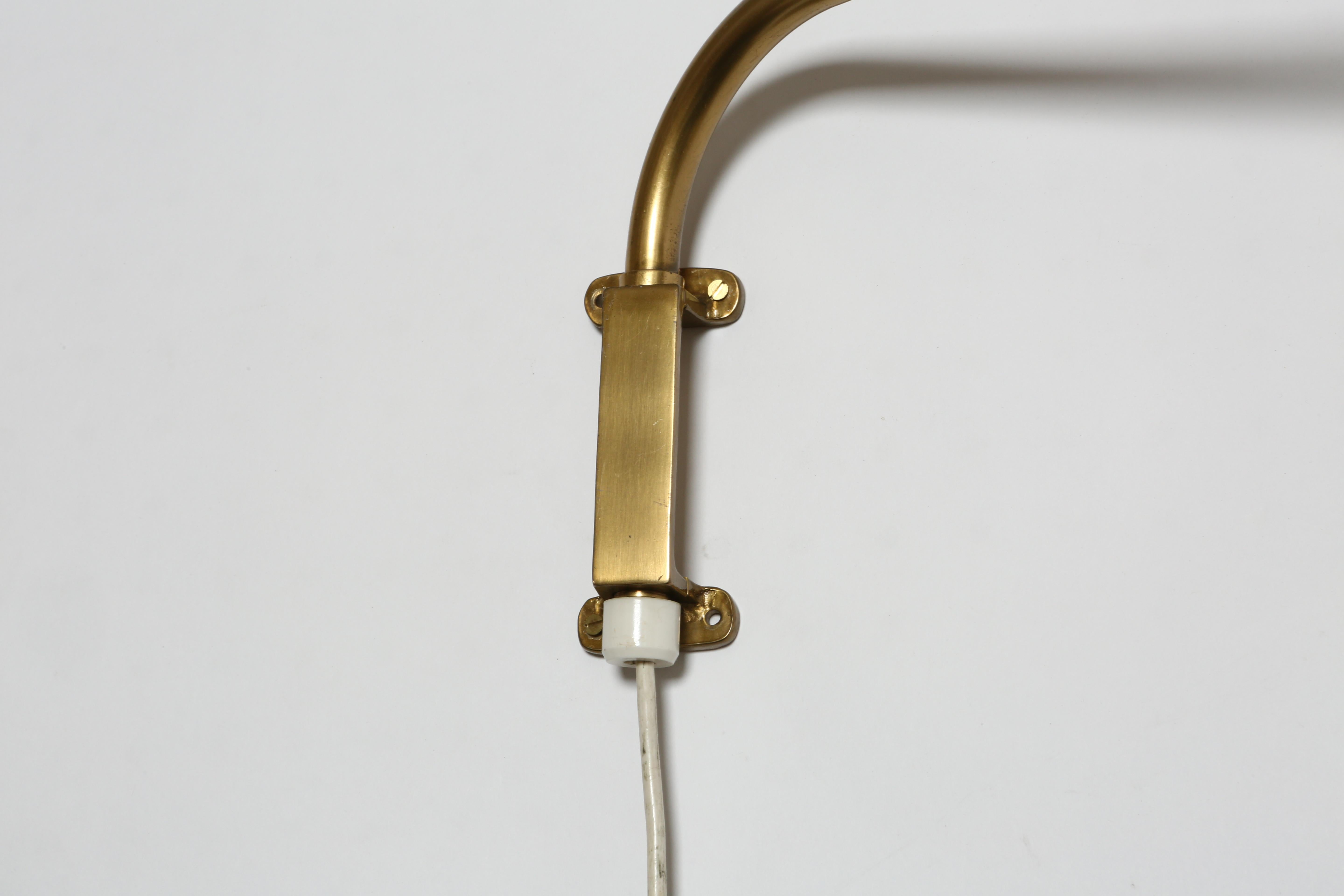 Laiton Applique télescopique en laiton, Suède, années 1950 en vente