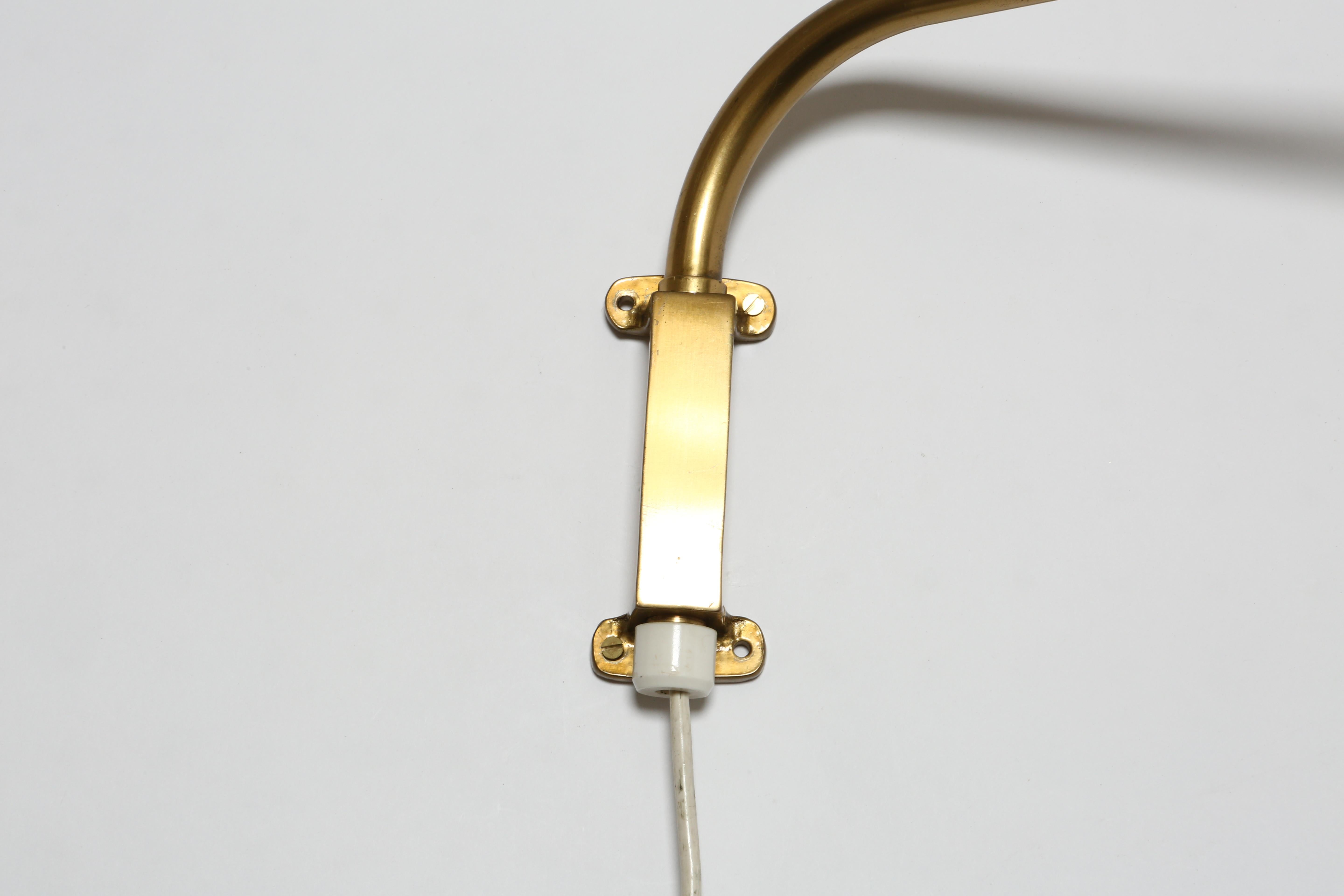 Telescopic Brass Wall Light, Sweden, 1950s In Good Condition For Sale In Brooklyn, NY