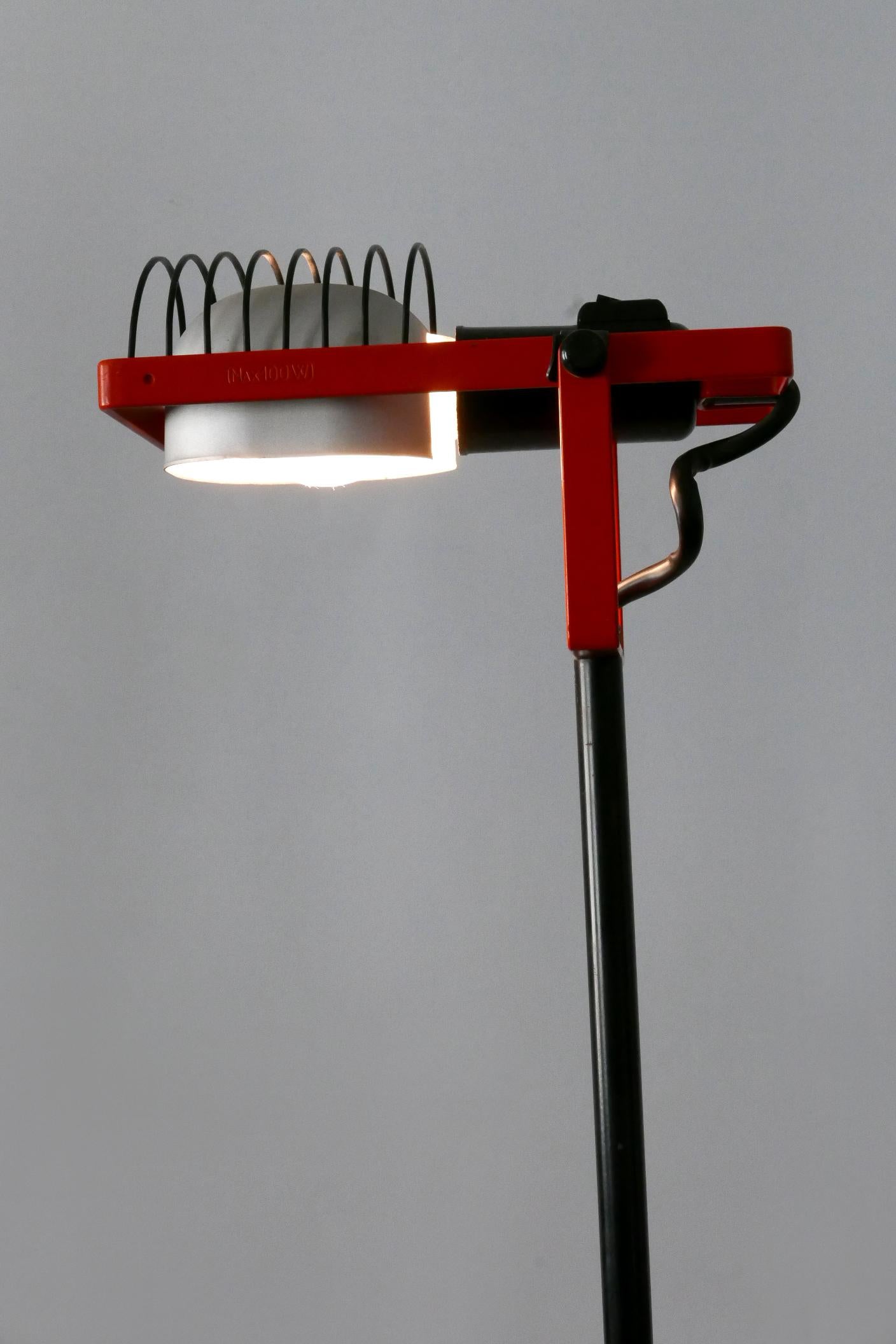 Telescopic Floor Lamp or Reading Light Sintesi by Ernesto Gismondi for Artemide For Sale 3