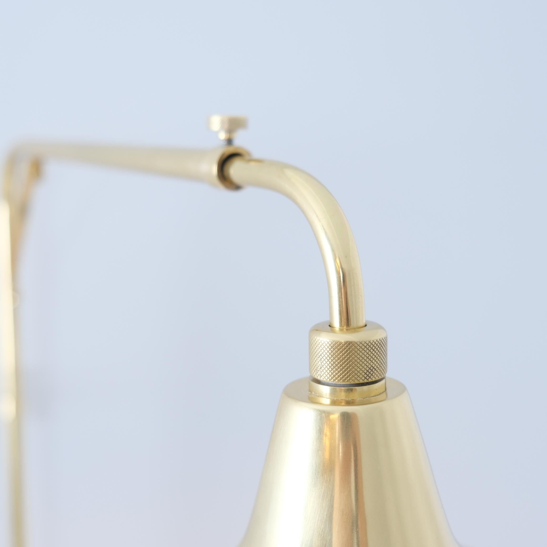 Telescopic Gunnel Nyman Wall Lamp Model 71026, Perforated Brass, Idman, 1950 in vendita 3