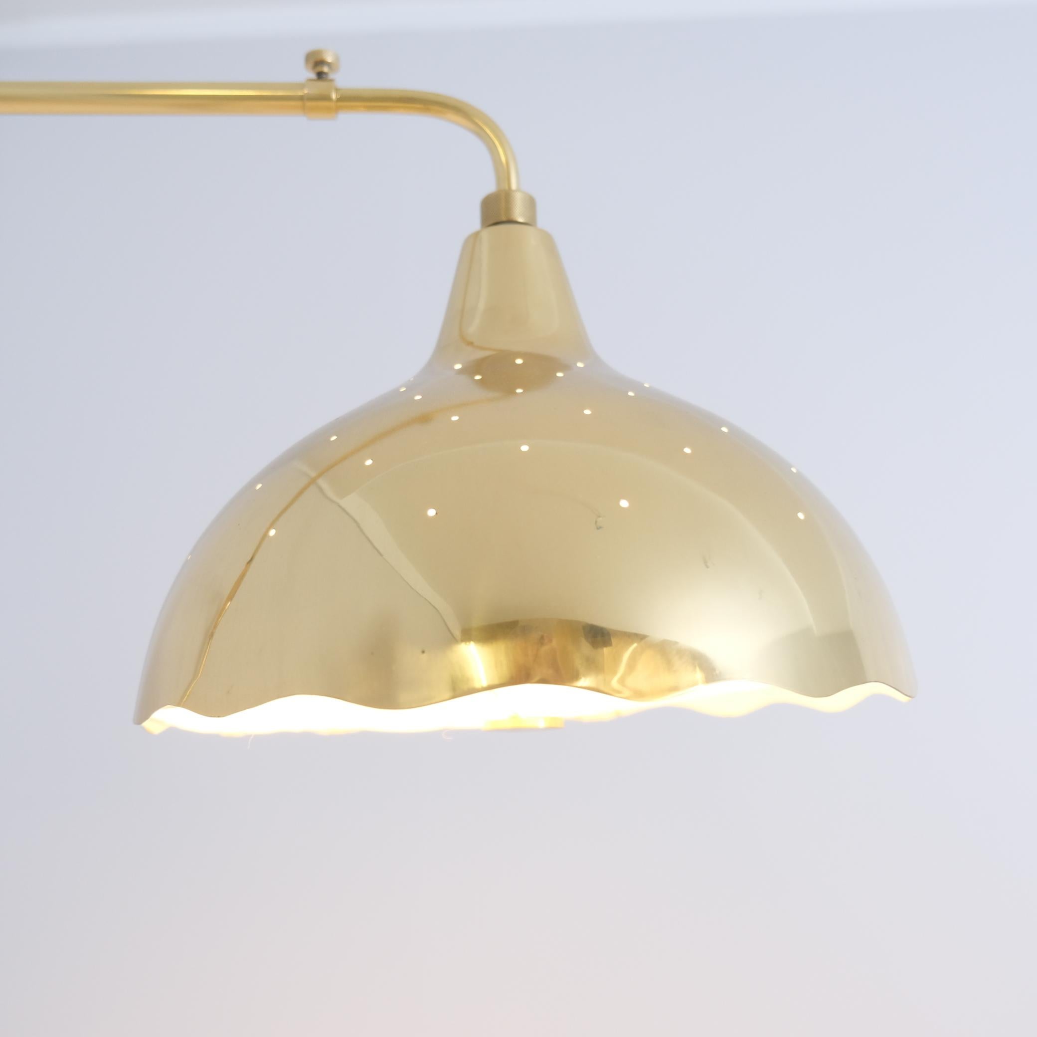 Metà XX secolo Telescopic Gunnel Nyman Wall Lamp Model 71026, Perforated Brass, Idman, 1950 in vendita