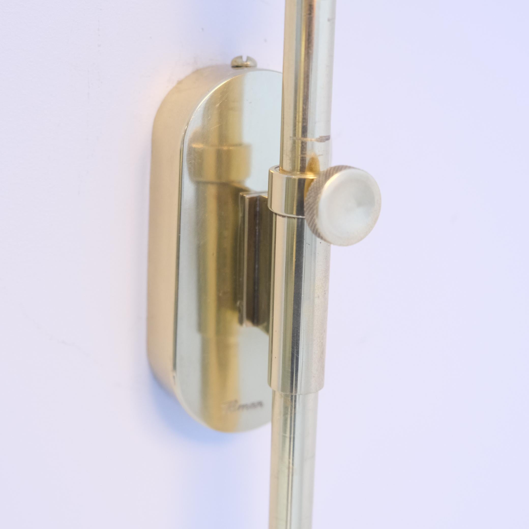Ottone Telescopic Gunnel Nyman Wall Lamp Model 71026, Perforated Brass, Idman, 1950 in vendita