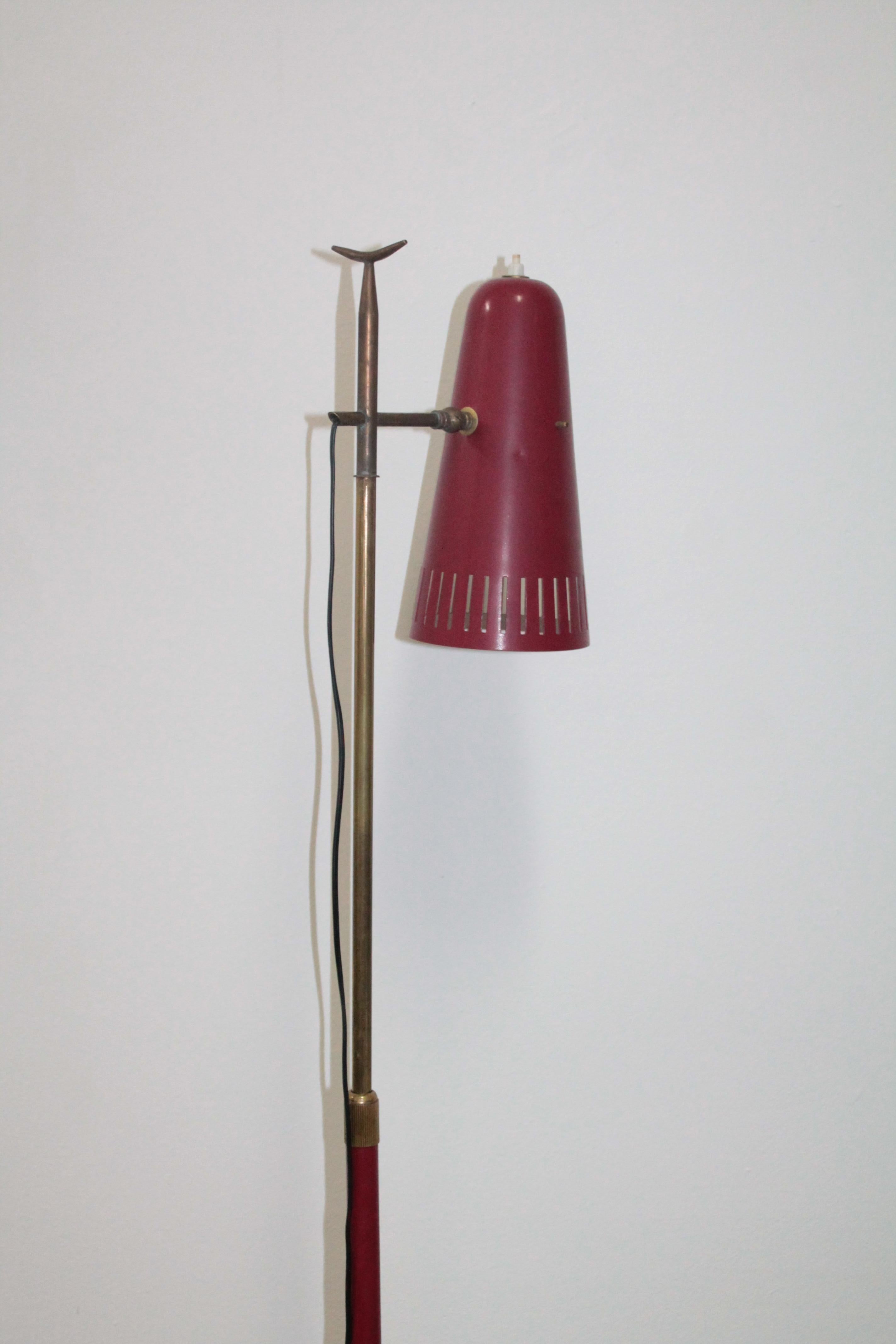 Telescopic Italian Floor Lamp in the Style of Giuseppe Ostuni, 1950s In Good Condition In Palermo, Palermo