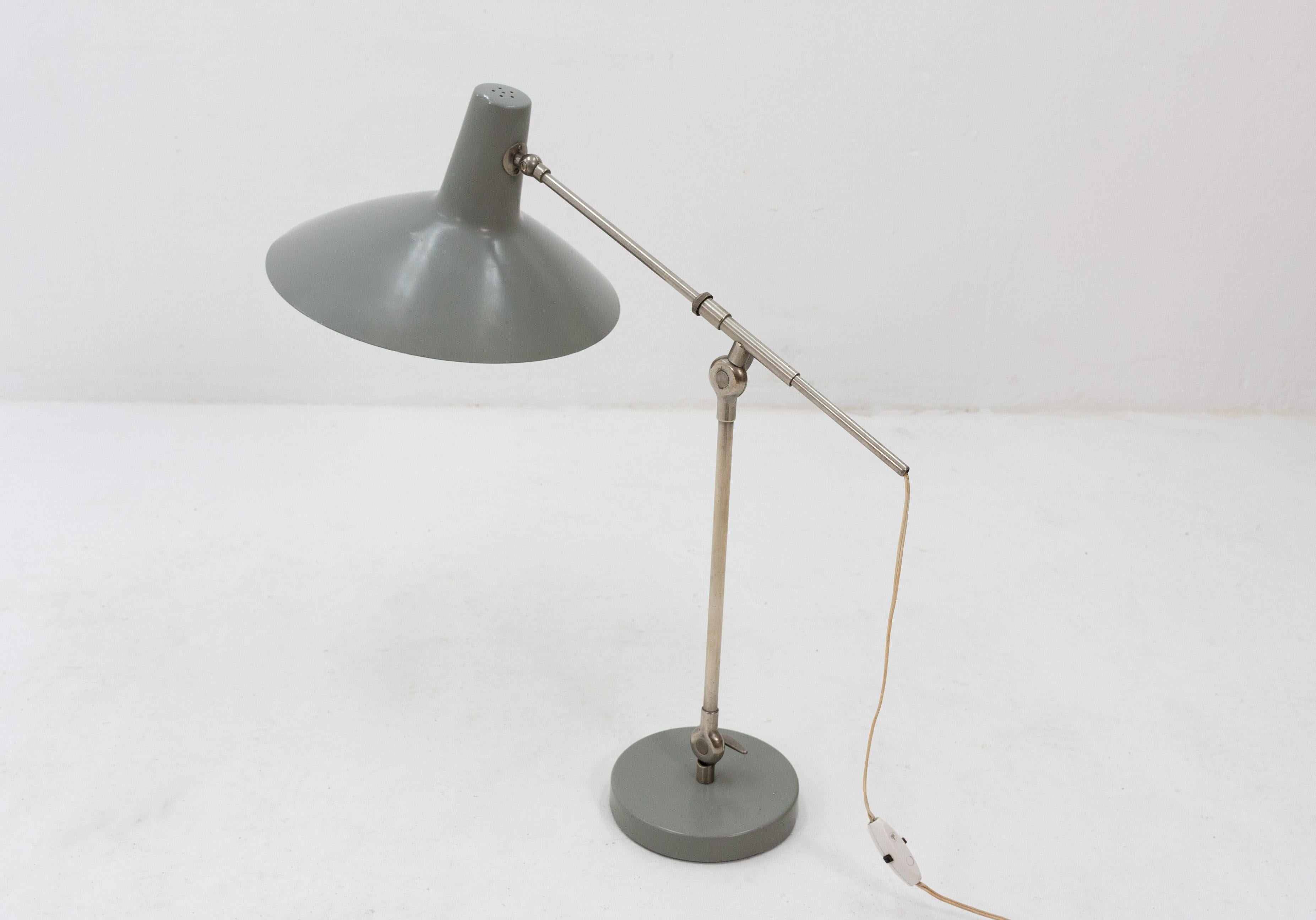 Metal Floris Fideldij Telescoping Arm Desk Lamp  Artimeta  1960s For Sale