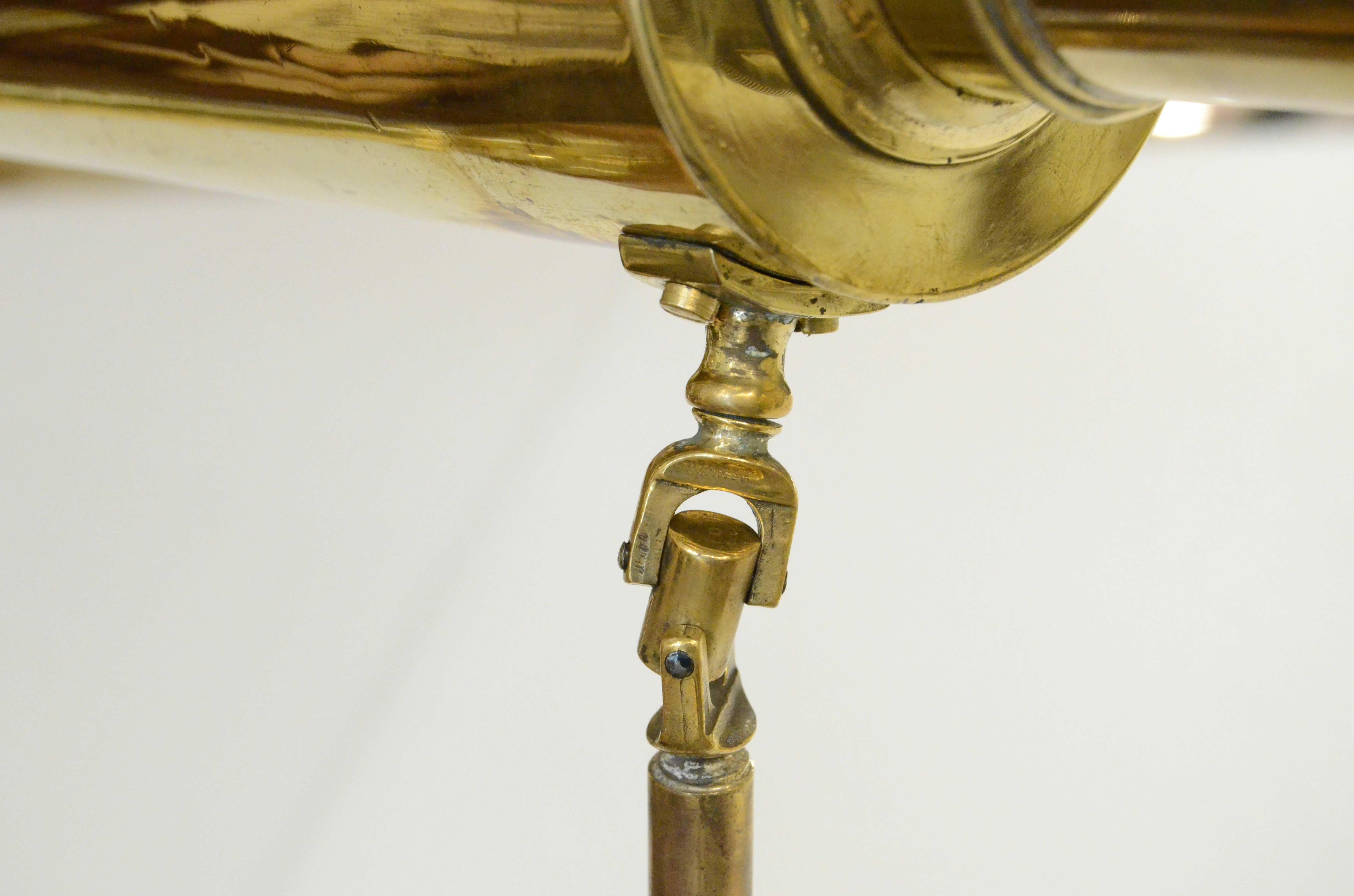 Brass floor astronomical telescope signed Edmund Wheeler London 1870 For Sale 10