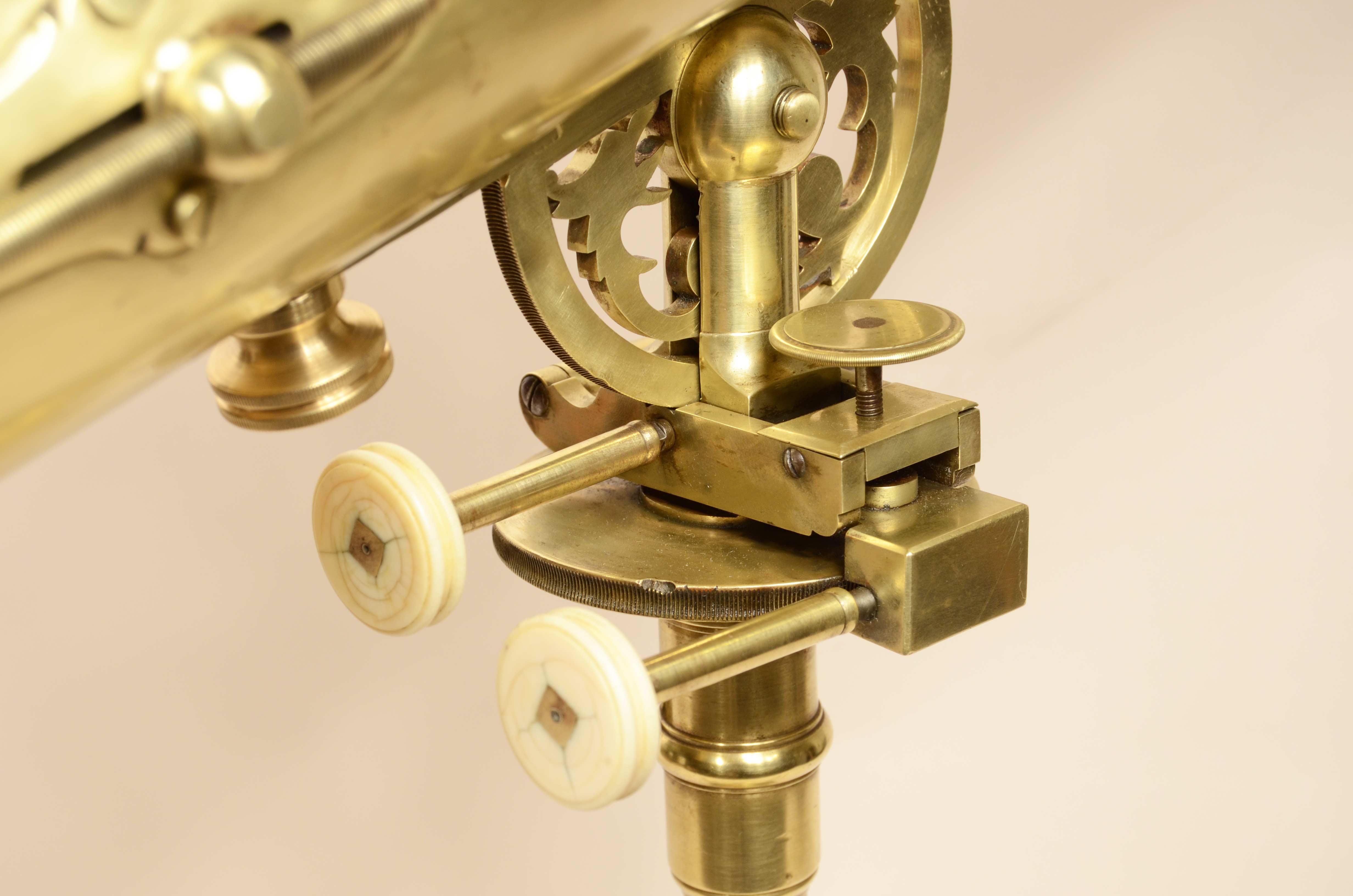 Laiton Télescope grégorien en laiton vers 1750 attribué à James Short en vente