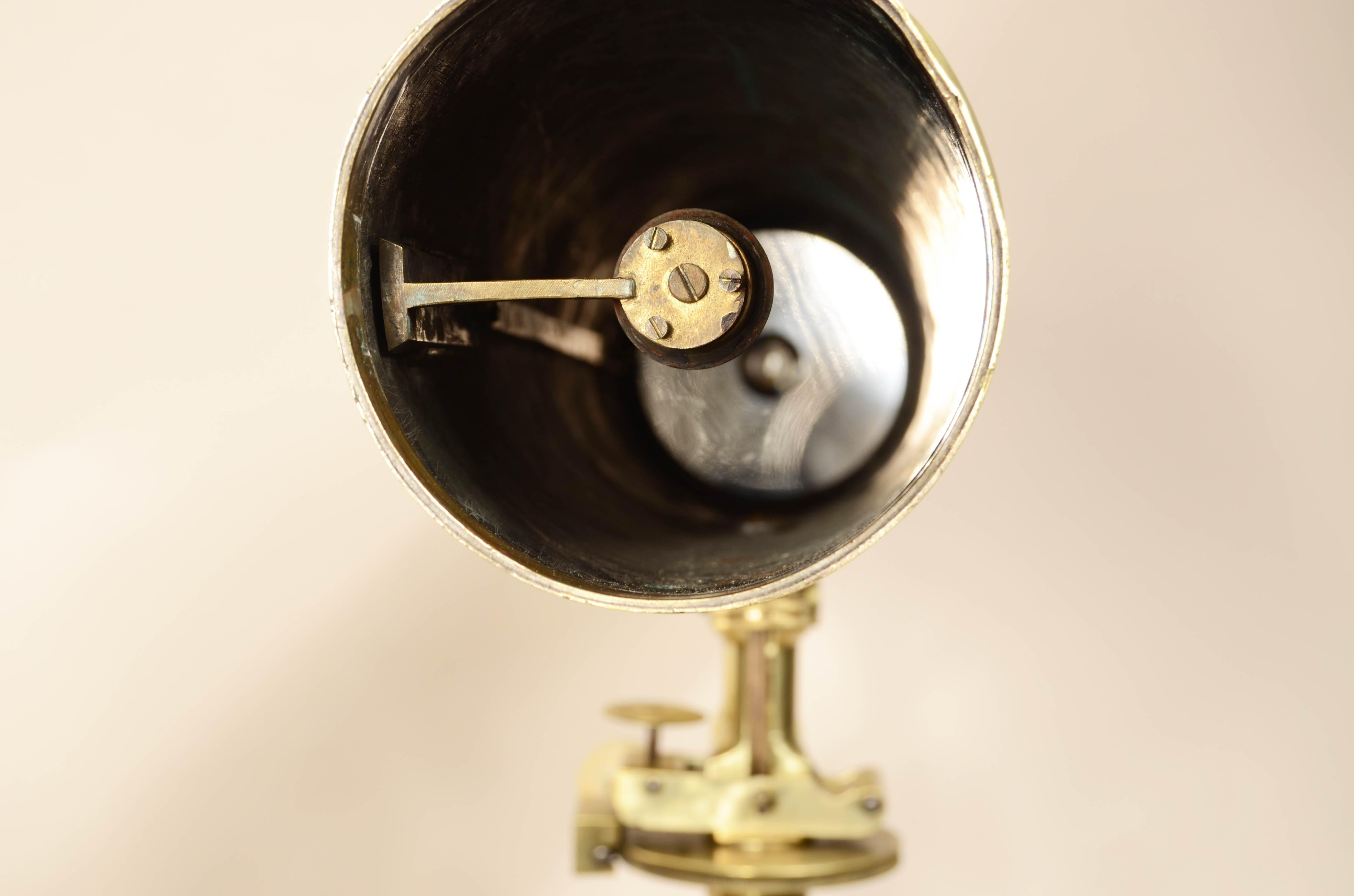 Télescope grégorien en laiton vers 1750 attribué à James Short en vente 3