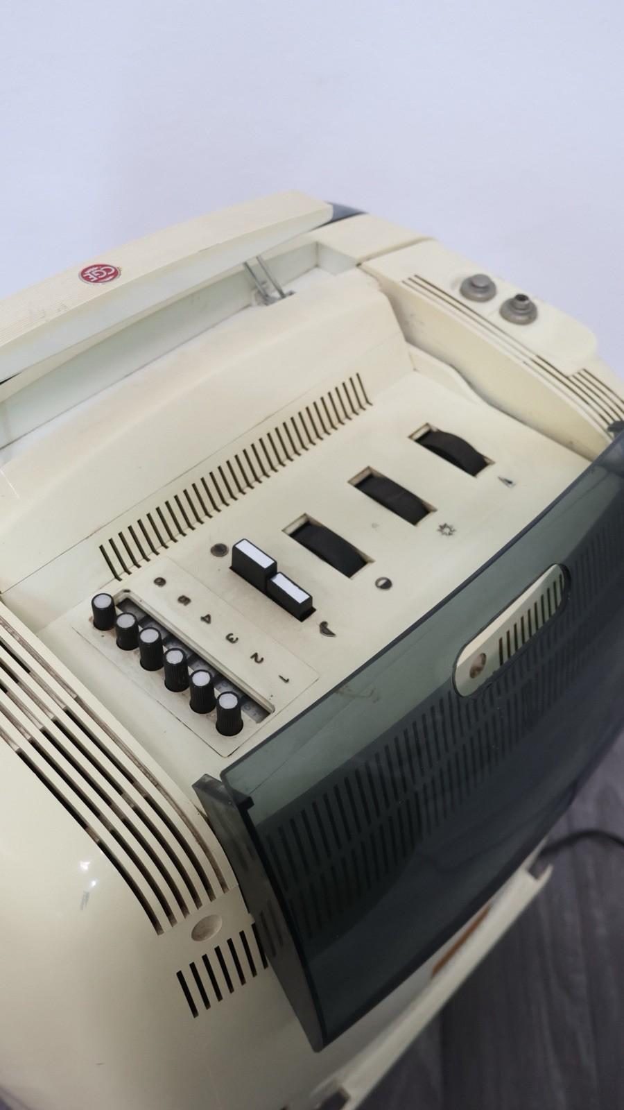 Televisore funzionante CGE Space Design Anni '70 Modernariato en vente 6