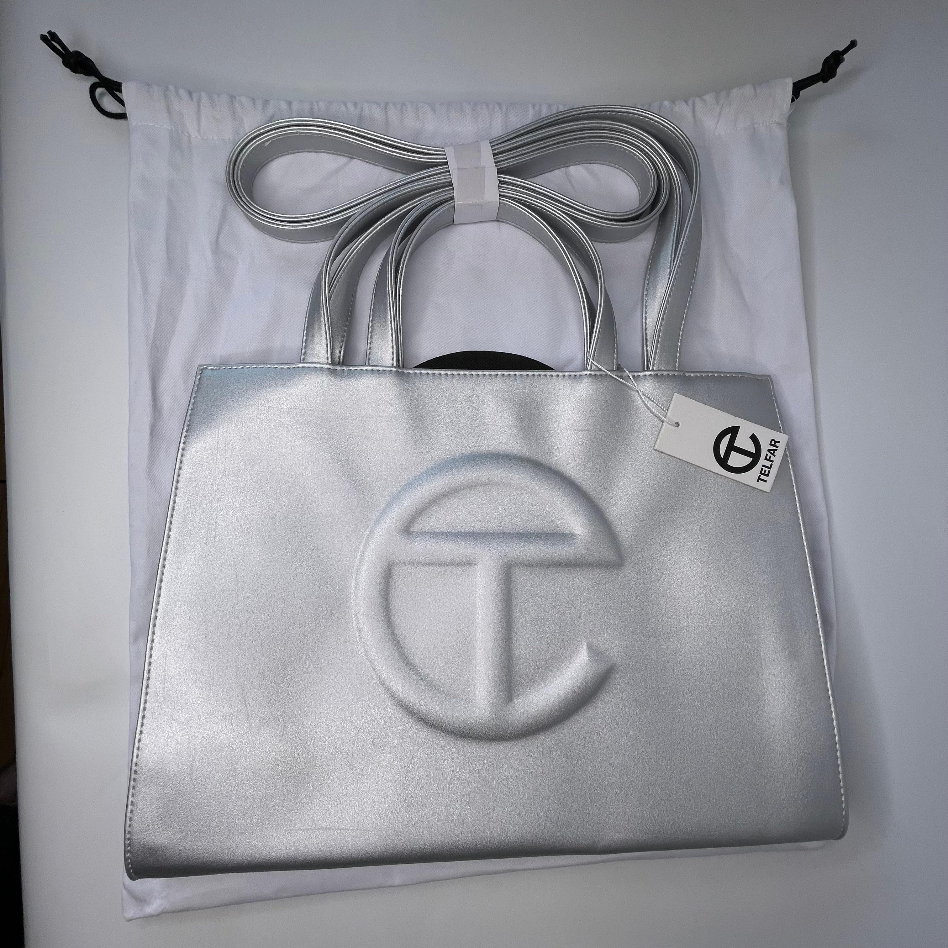 Telfar Medium Silver Shopping Bag In New Condition In Montreal, Quebec