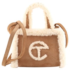 Telfar UGG Einkaufstasche aus Shearling Klein