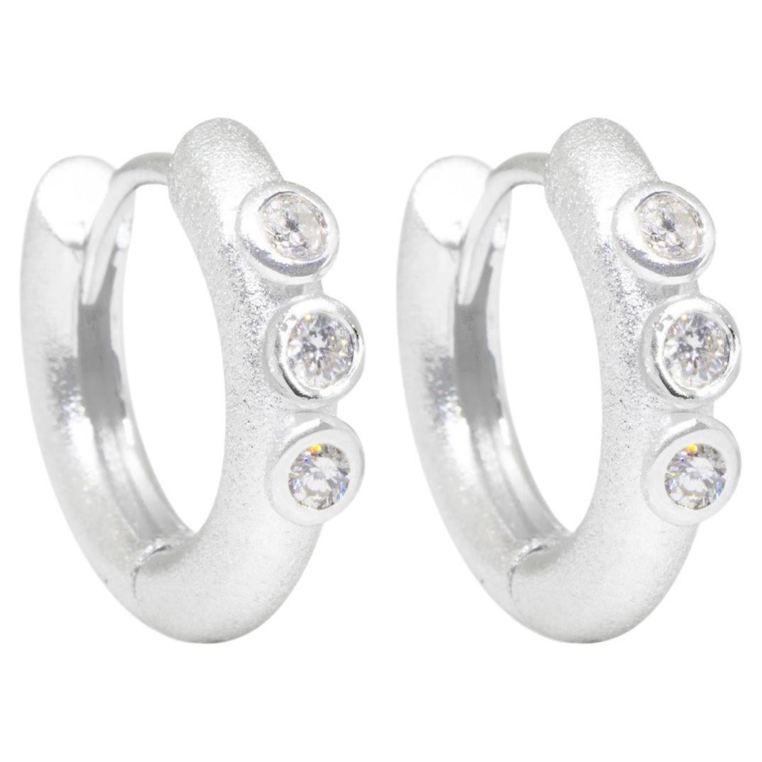 Telletubies Natural Diamond White Gold 18k Hoop Earrings For Sale