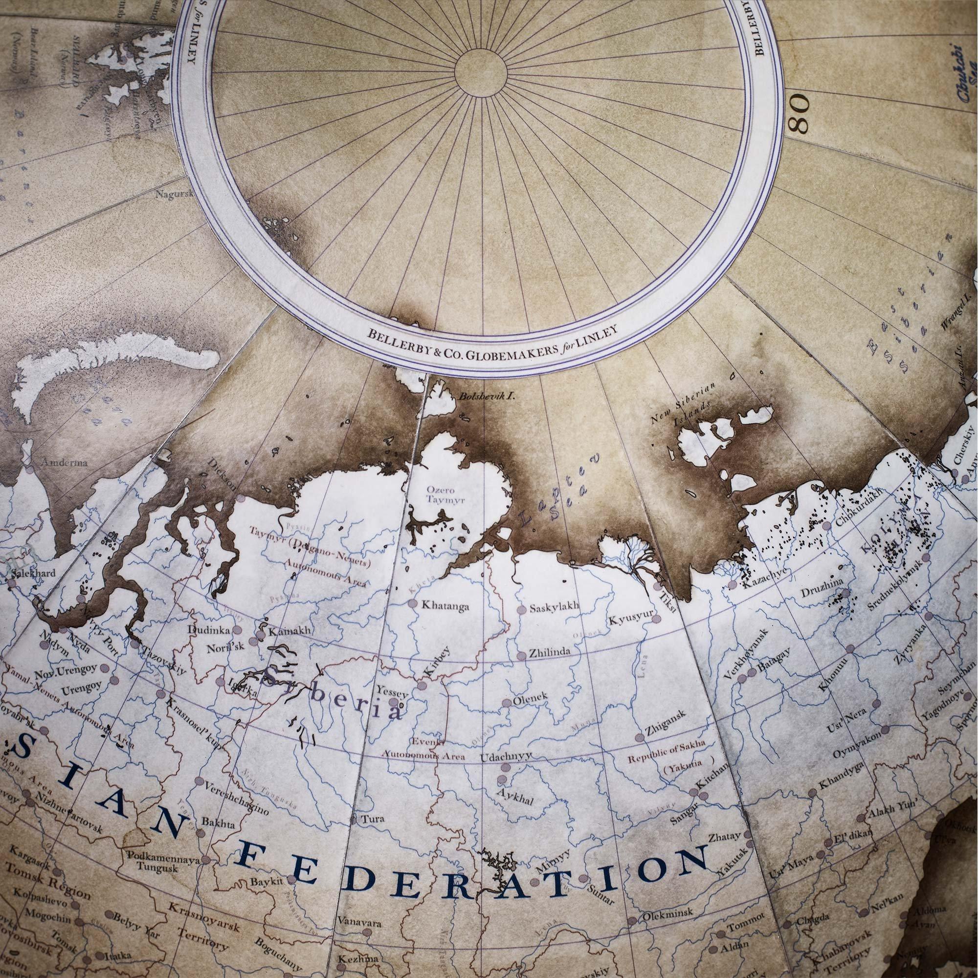 XXIe siècle et contemporain Globe Tellus, vert et sycomore en vente