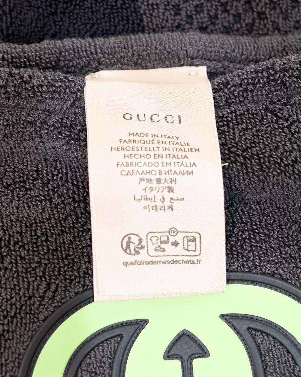 Telo Mare Gucci Spugna GG Jumbo Grigio im Zustand „Gut“ im Angebot in Torre Del Greco, IT