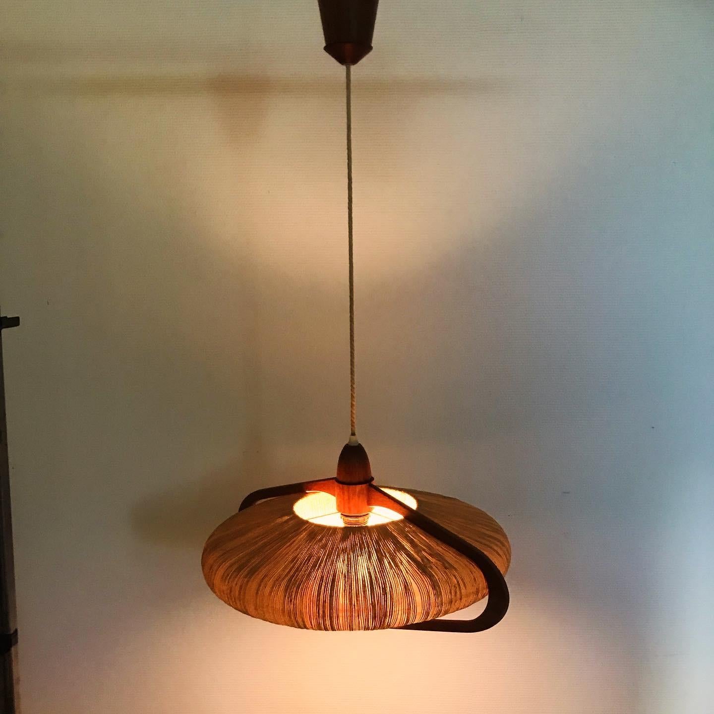 Tembe-Leuchte UFO-Lampe 1960 (Moderne der Mitte des Jahrhunderts)