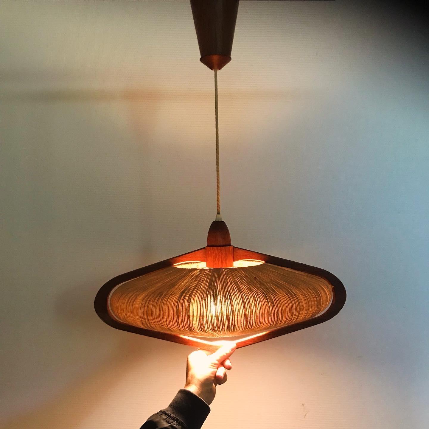 Tembe-Leuchte UFO-Lampe 1960 (Mitte des 20. Jahrhunderts)