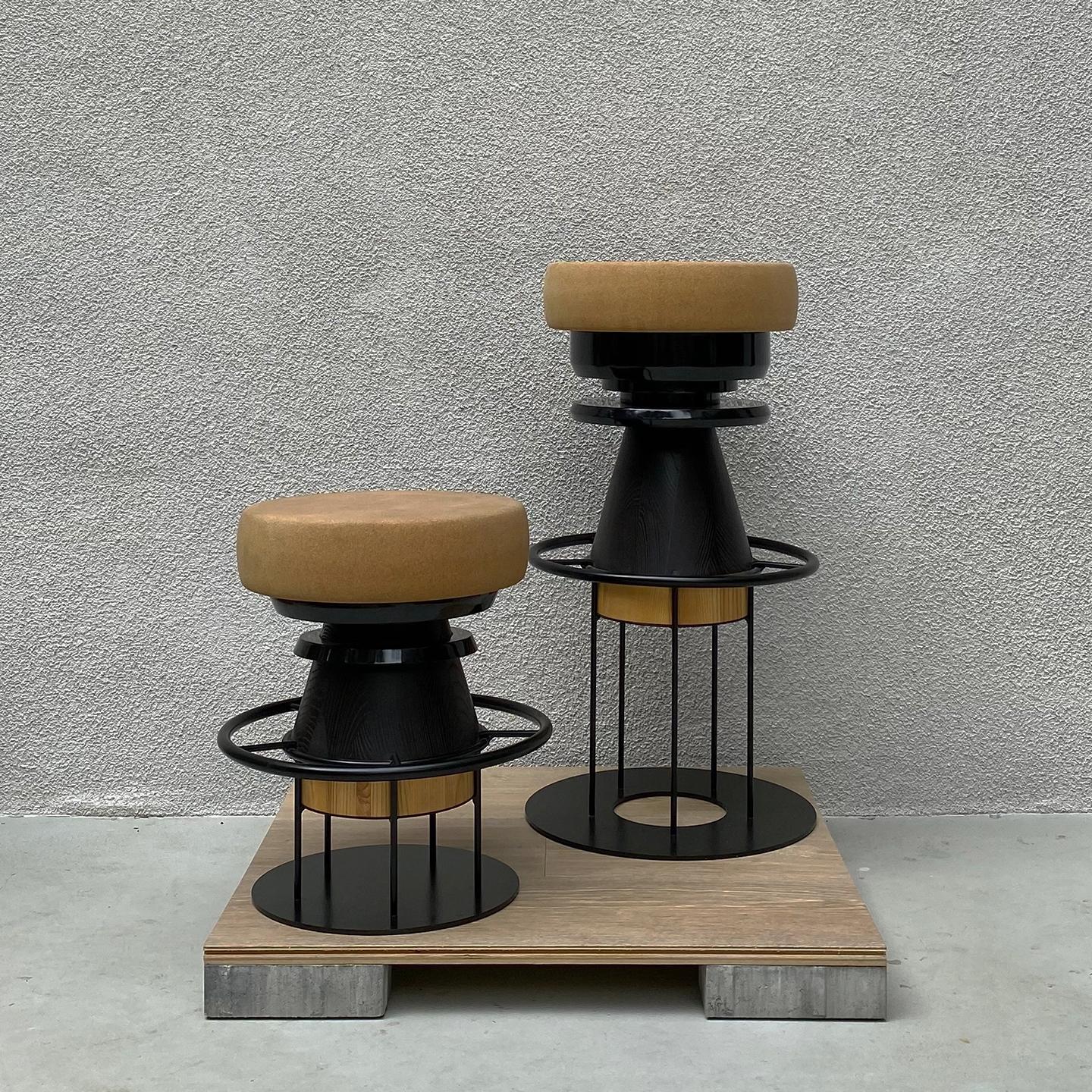 Tembo Low Stool or Pedestal For Sale 2