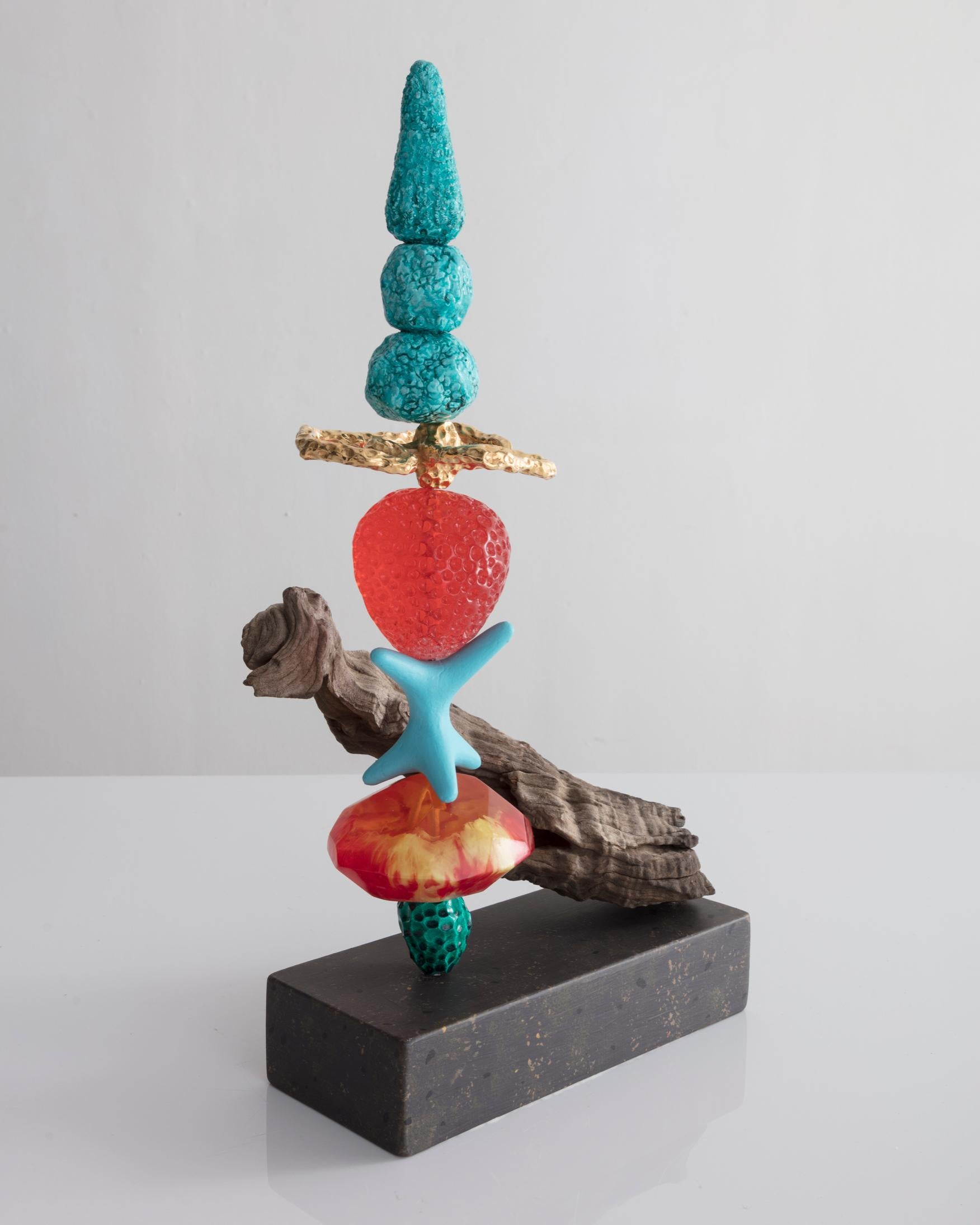English Tembo TOTEM Sculpture in Clay and Resin with Wooden Base by Ashley Hicks, 2018