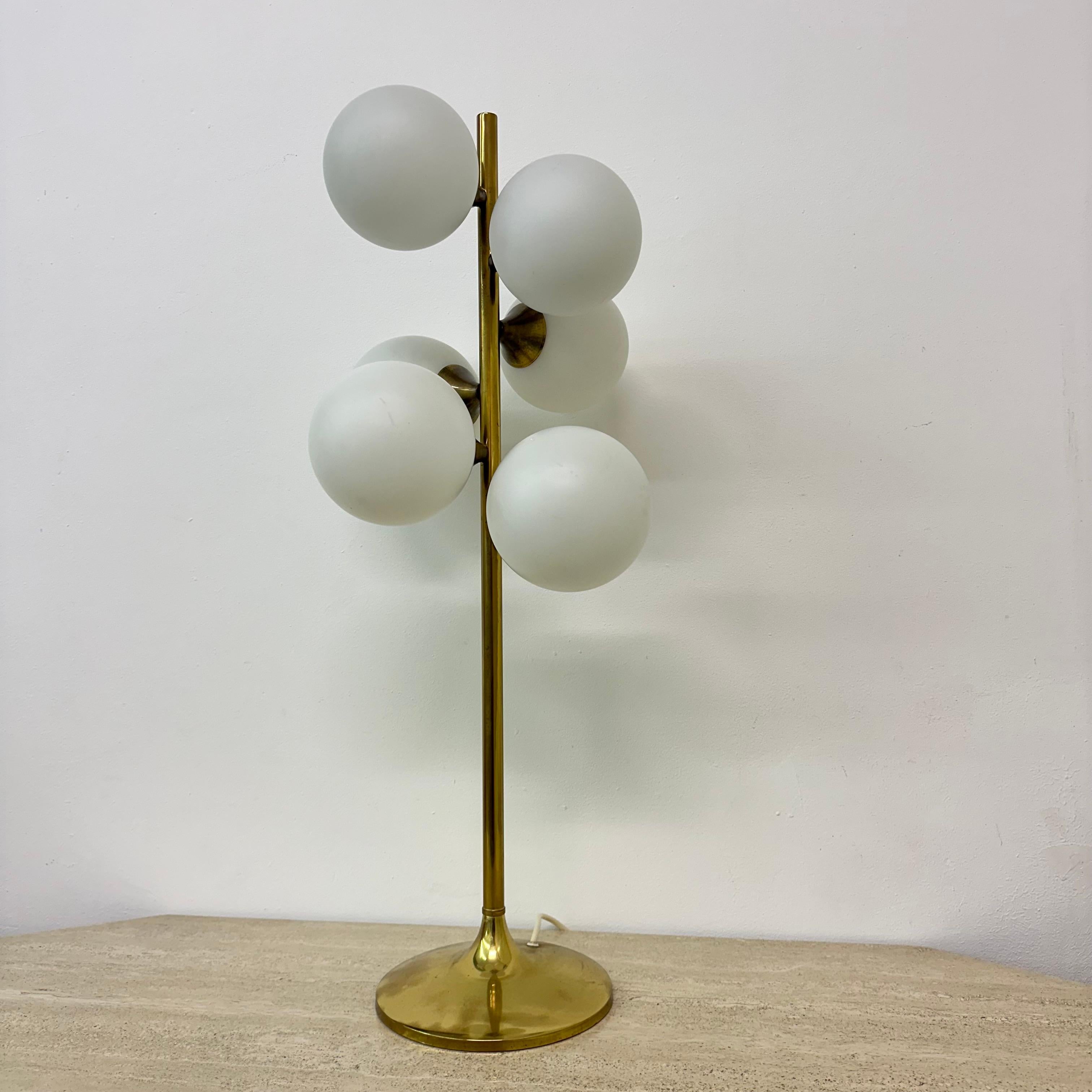 Dimensions: 82cm Height ,  34cm Width, 34cm Depth
Condition: Good
Material: Brass , glass
Color: Gold , White