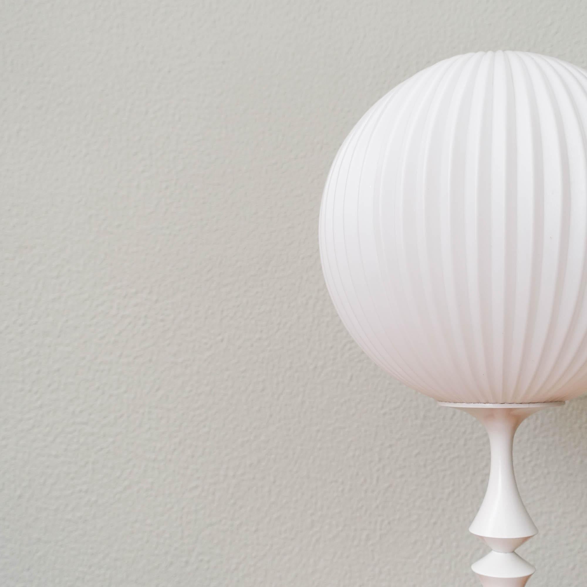 Temde Leuchten White Tulip Table Lamp, 1960's 4