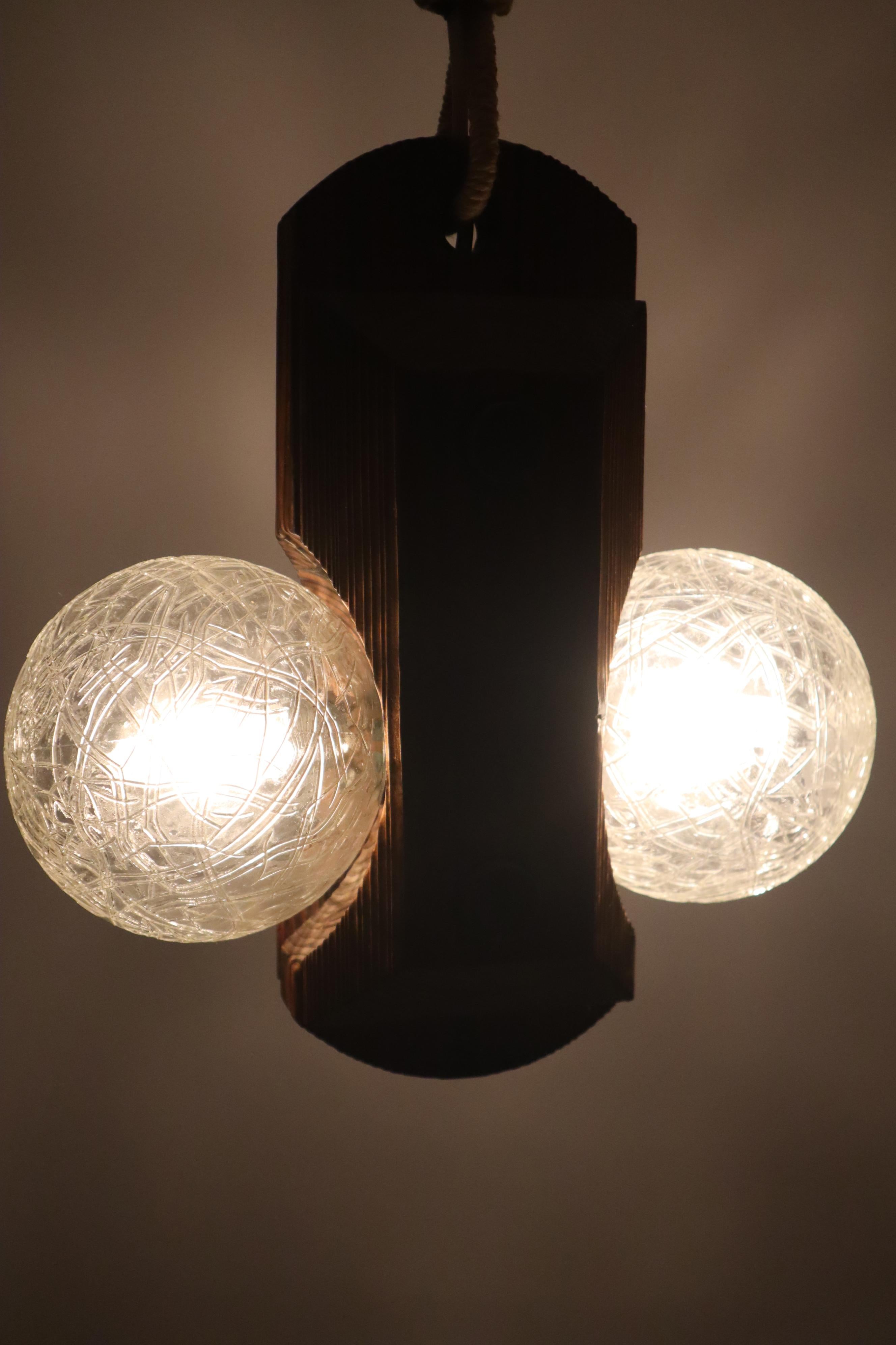 Appendino scultoreo Temde  Lampada anni '60, Svizzera. in vendita 4
