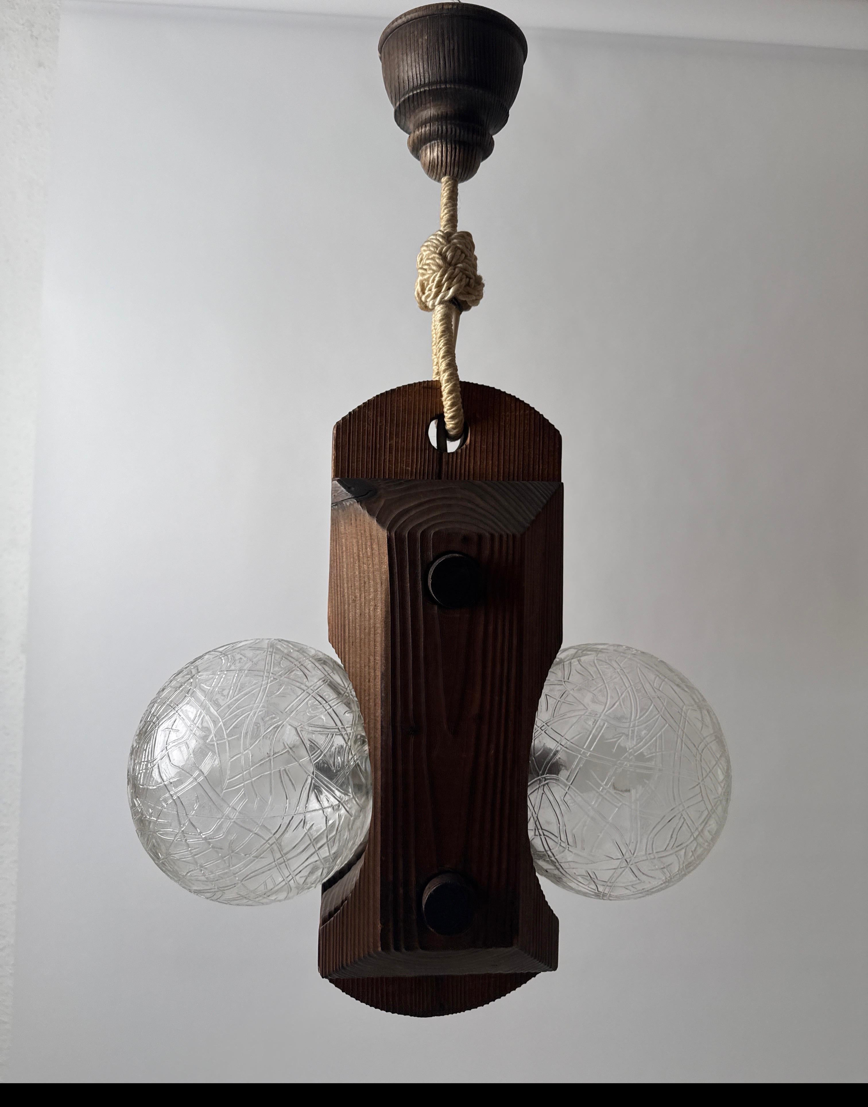 Metà XX secolo Appendino scultoreo Temde  Lampada anni '60, Svizzera. in vendita