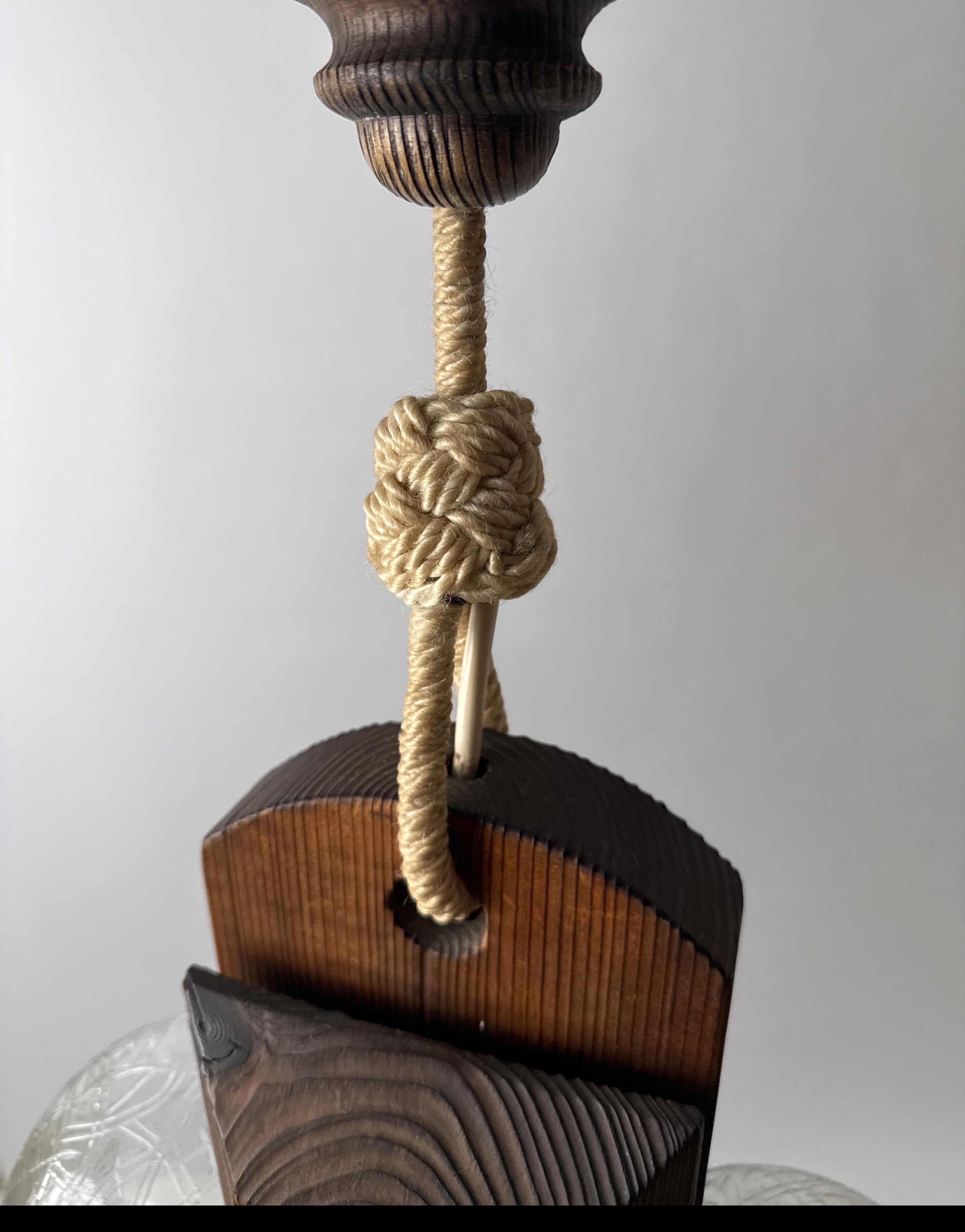 Appendino scultoreo Temde  Lampada anni '60, Svizzera. in vendita 1