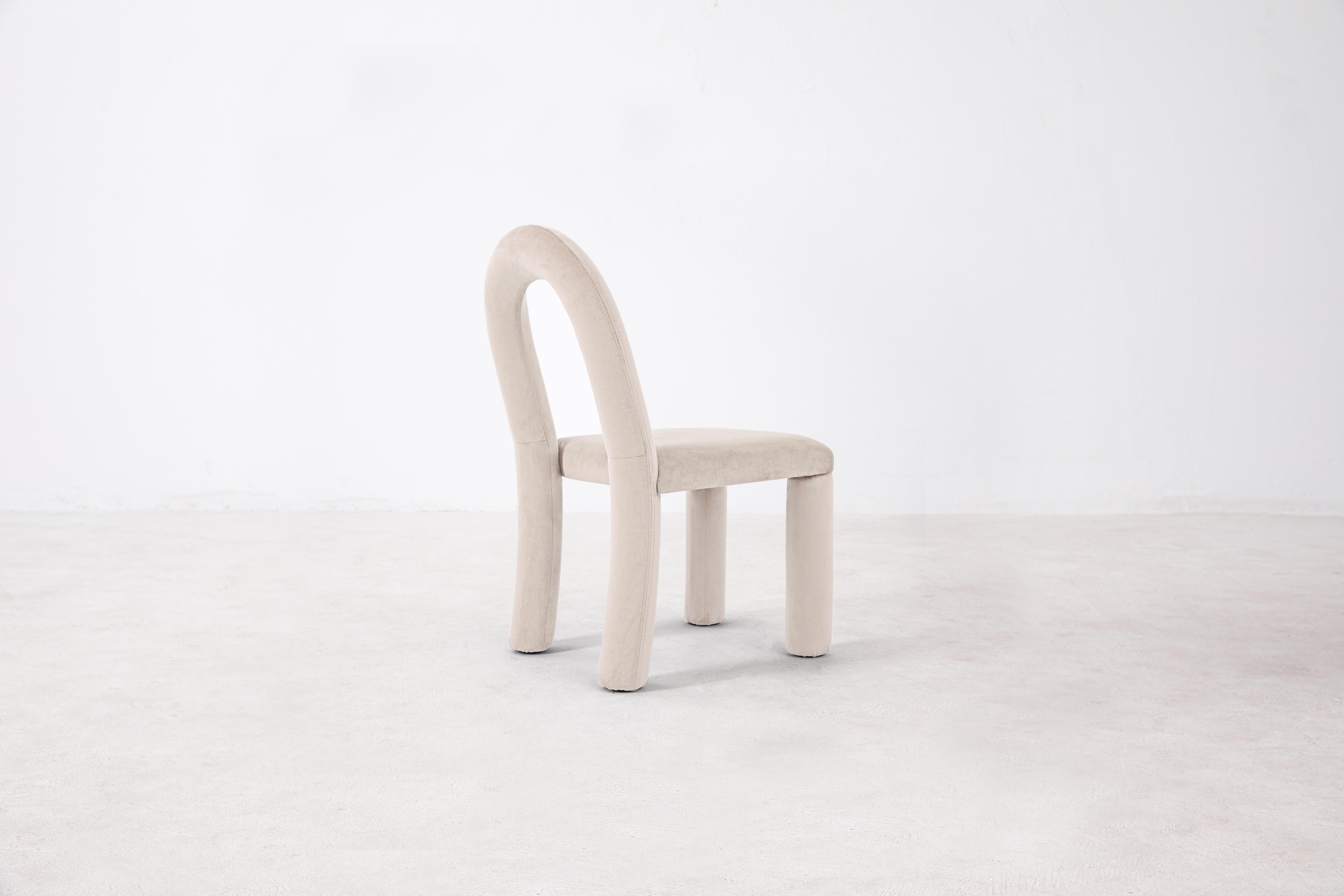 Chinese Temi Chair, Minimalist Cream Velvet Dining Chair For Sale