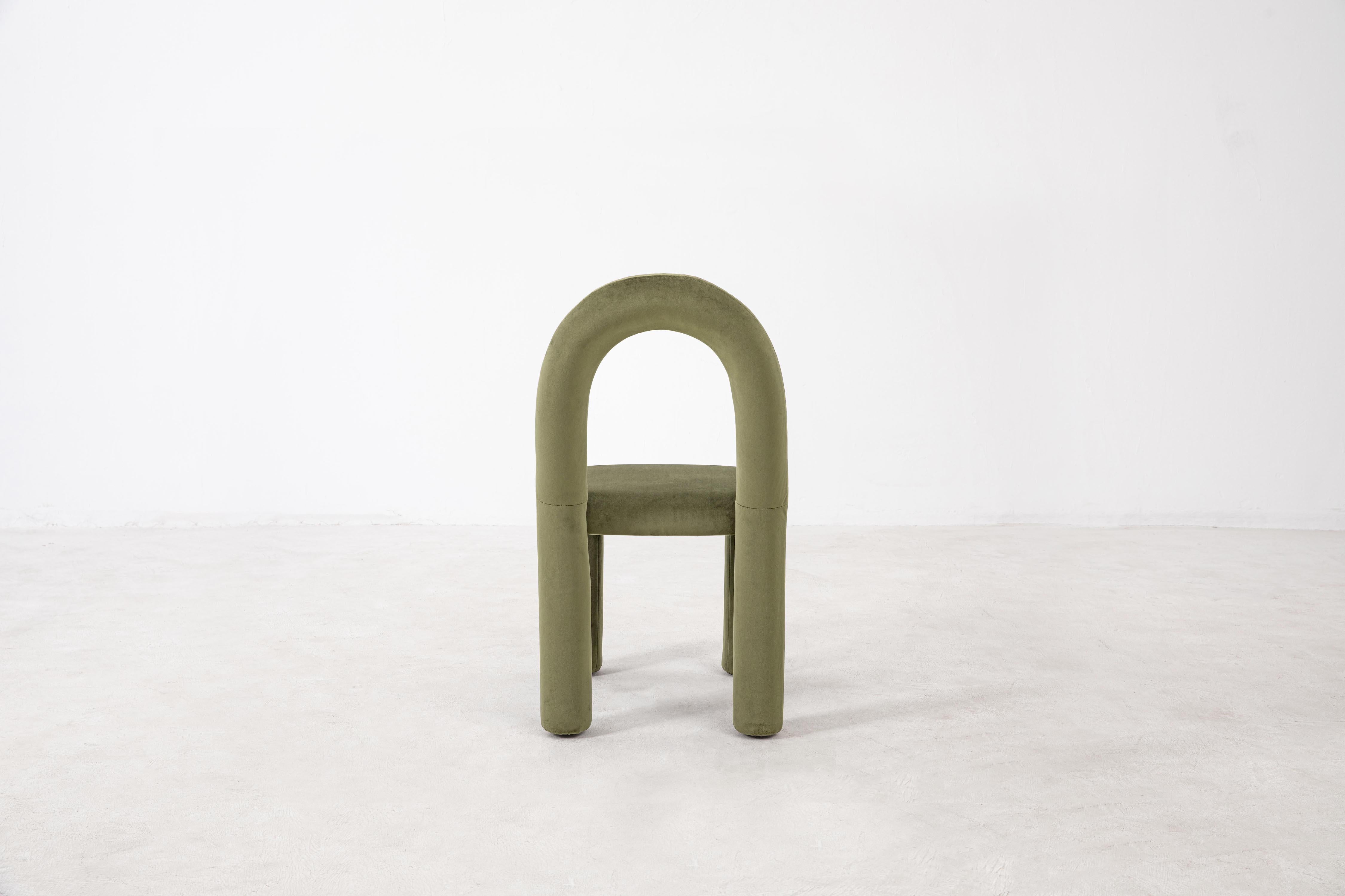 Chinois Chaise Temi, chaise de salle à manger minimaliste en velours vert forêt en vente