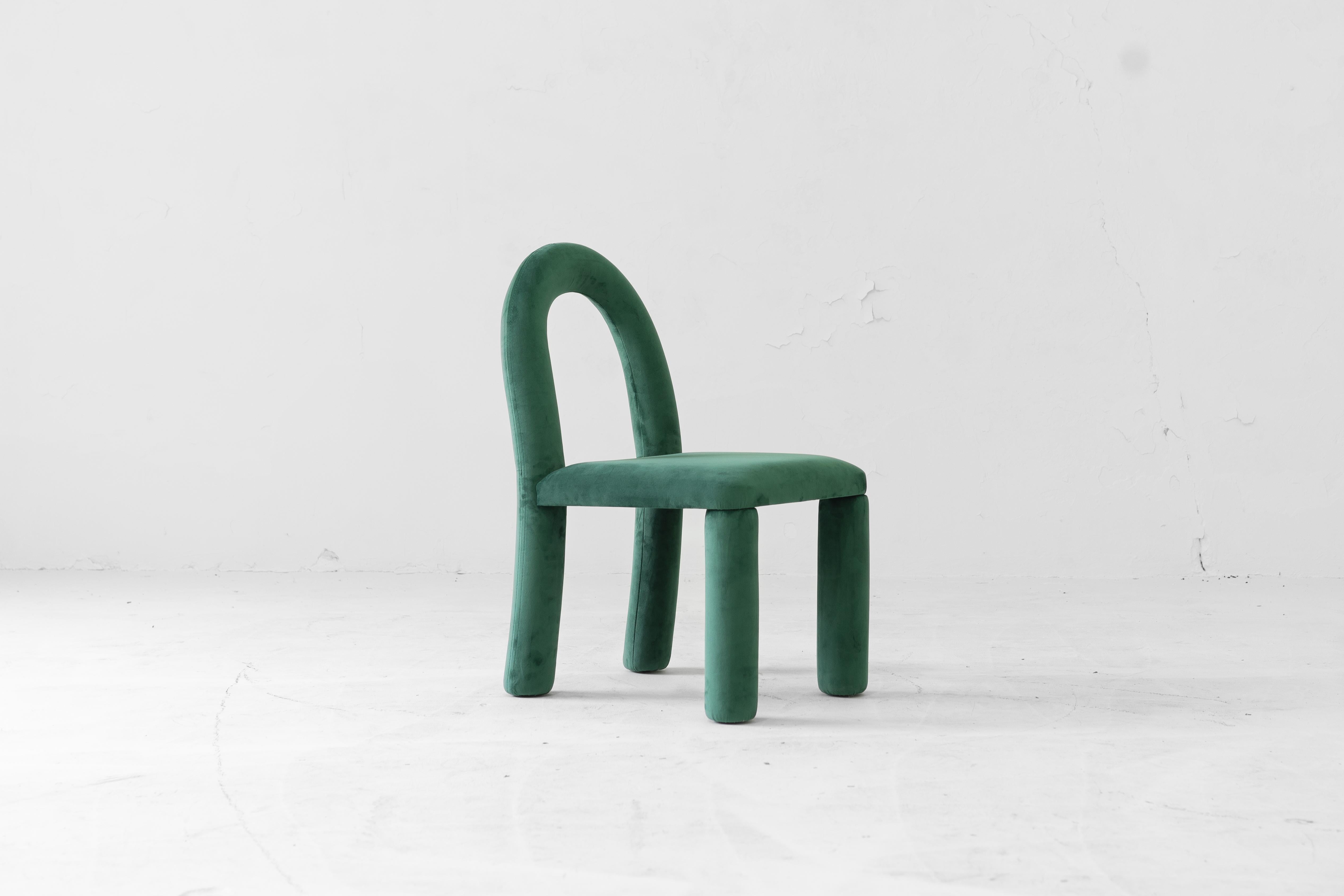 Temi Chair, Minimalist Velvet Dining Chair (Multiple Colors) For Sale 9