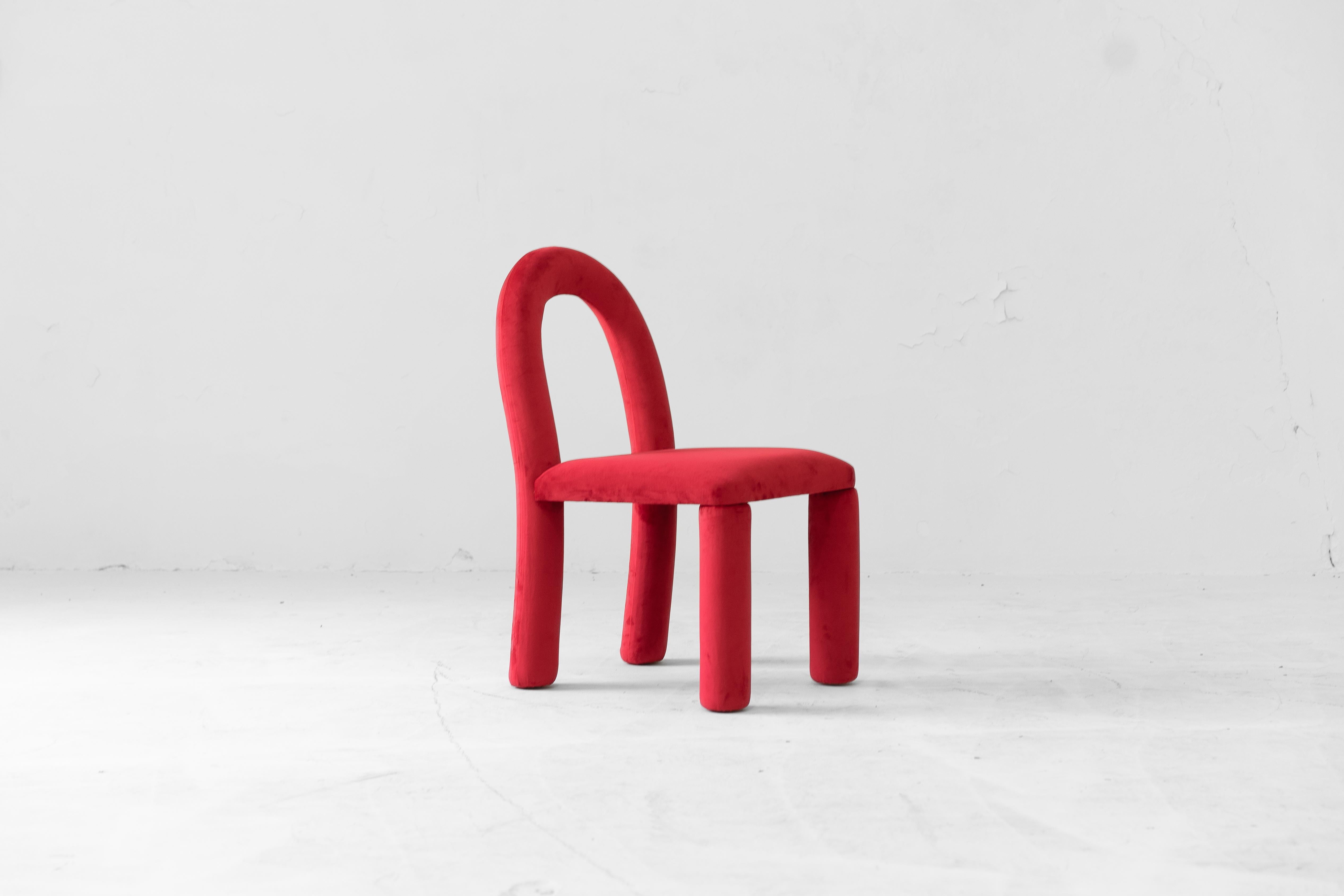 Temi Chair, Minimalist Velvet Dining Chair (Multiple Colors) For Sale 10